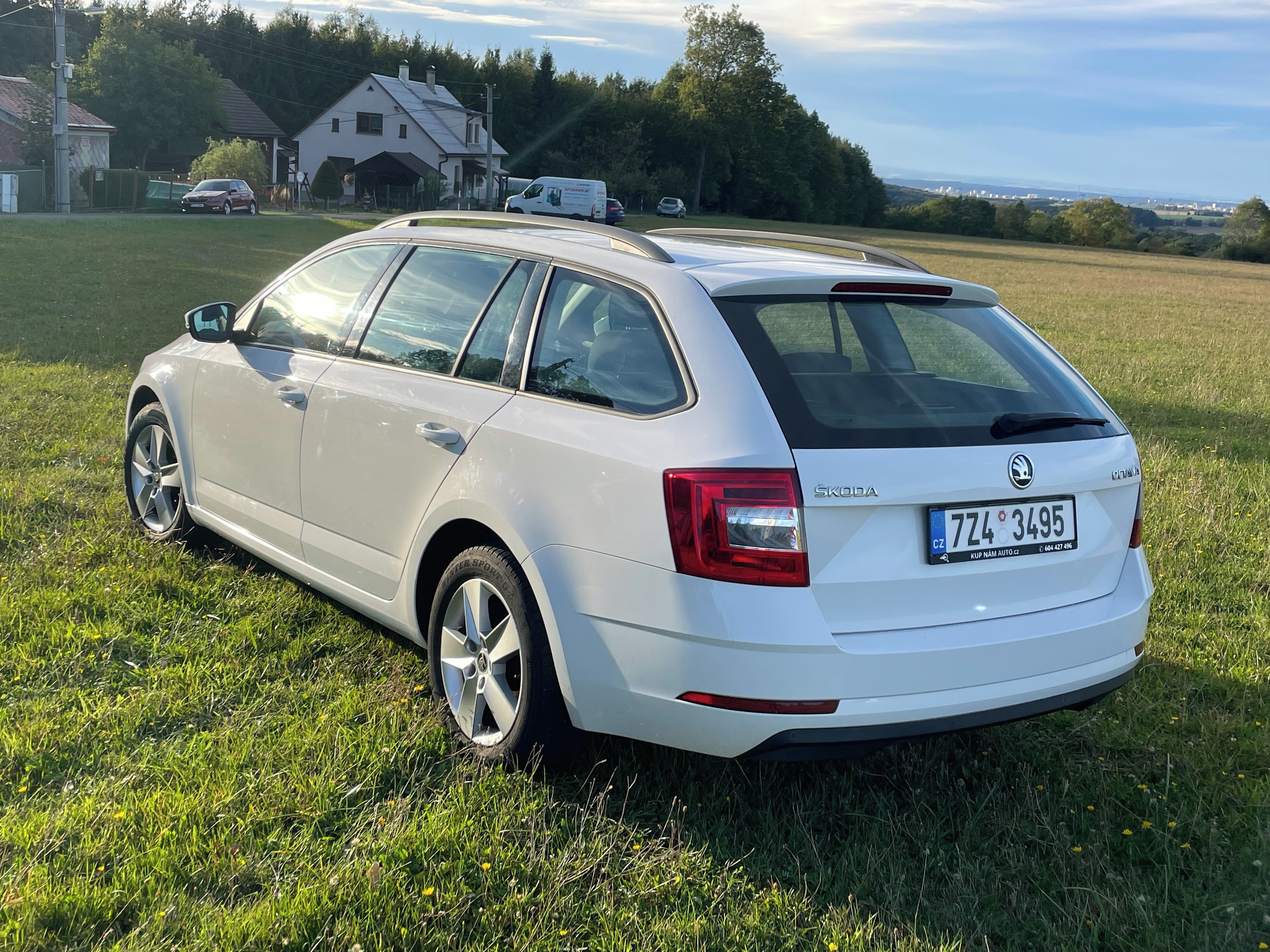 Škoda Octavia, 1,5 - fotka 4