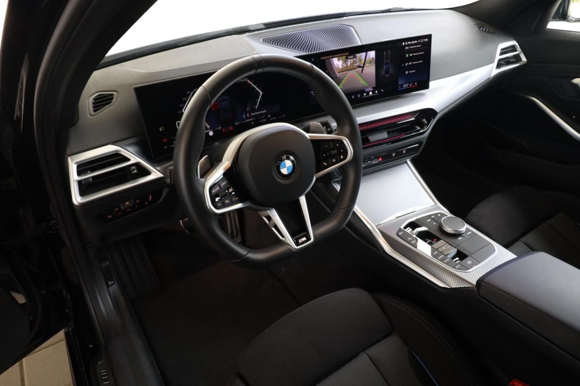 BMW Řada 3, 330i xDrive Touring - fotka 5