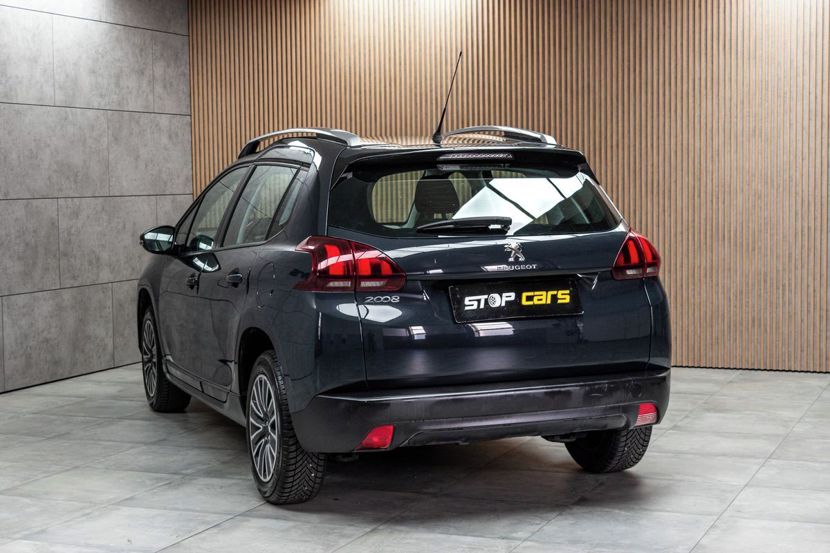 Peugeot 2008, 1.2 PureTech*PO SERVISE*ČR* - fotka 4