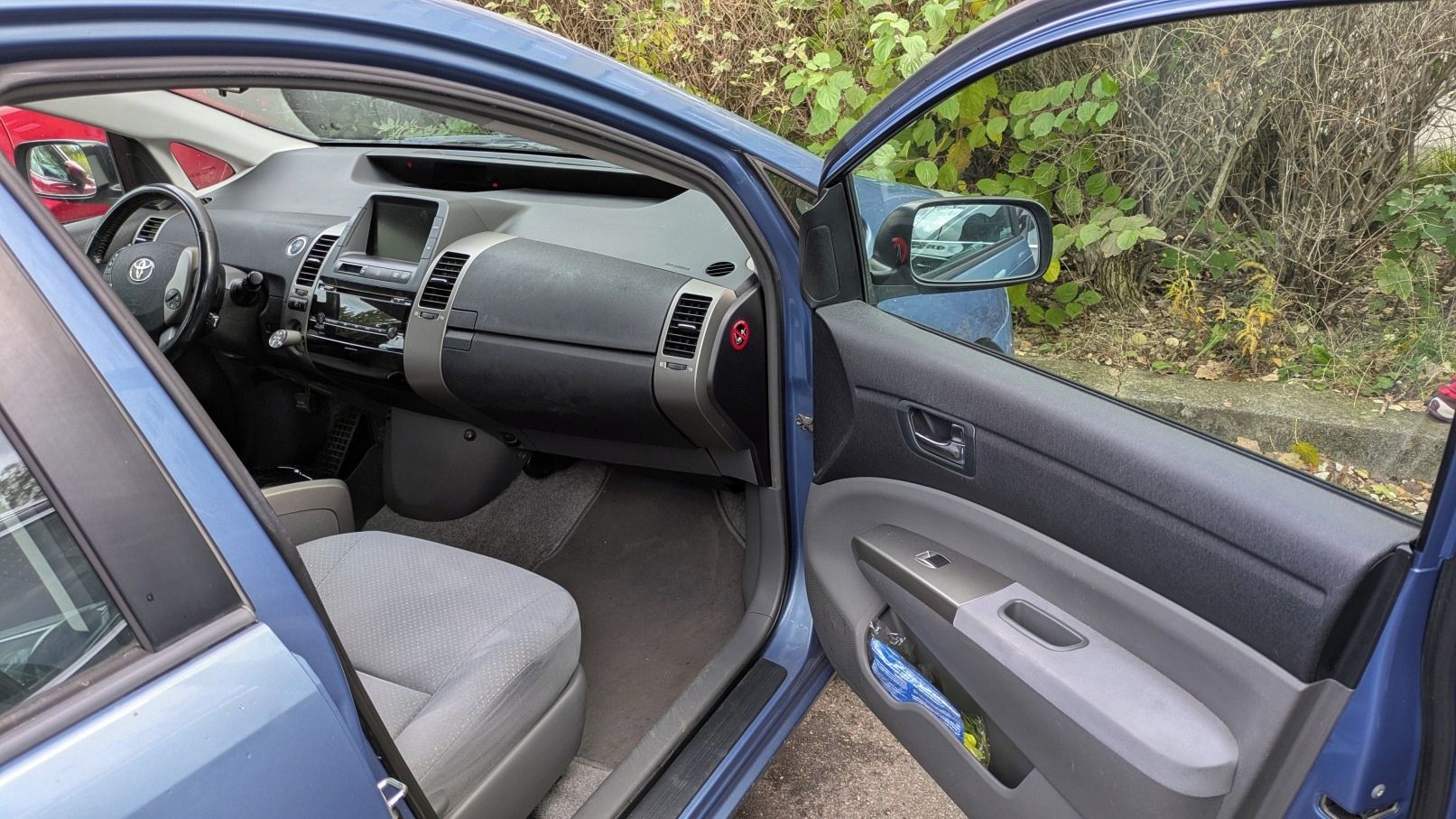 Toyota Prius, 2008, 244 tisíc km, servis Toy - fotka 6