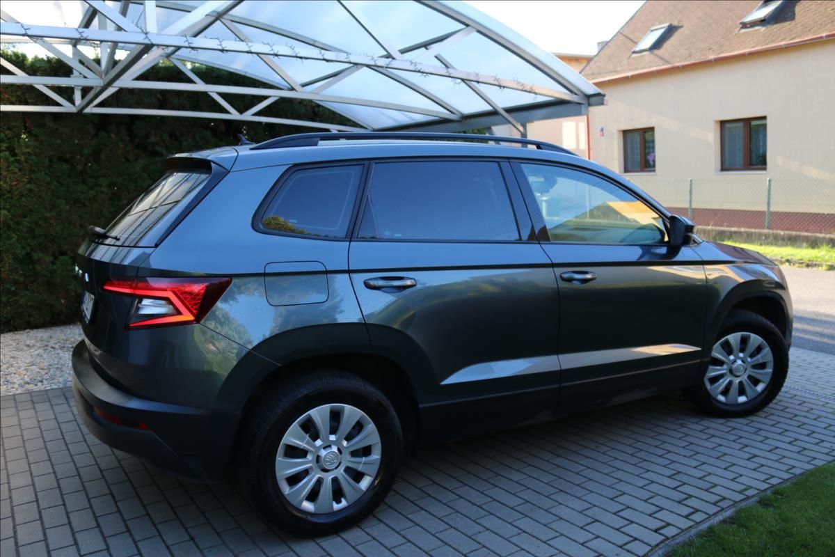 Škoda Karoq, 1,0 85kW, ČR, 45000 KM - fotka 4