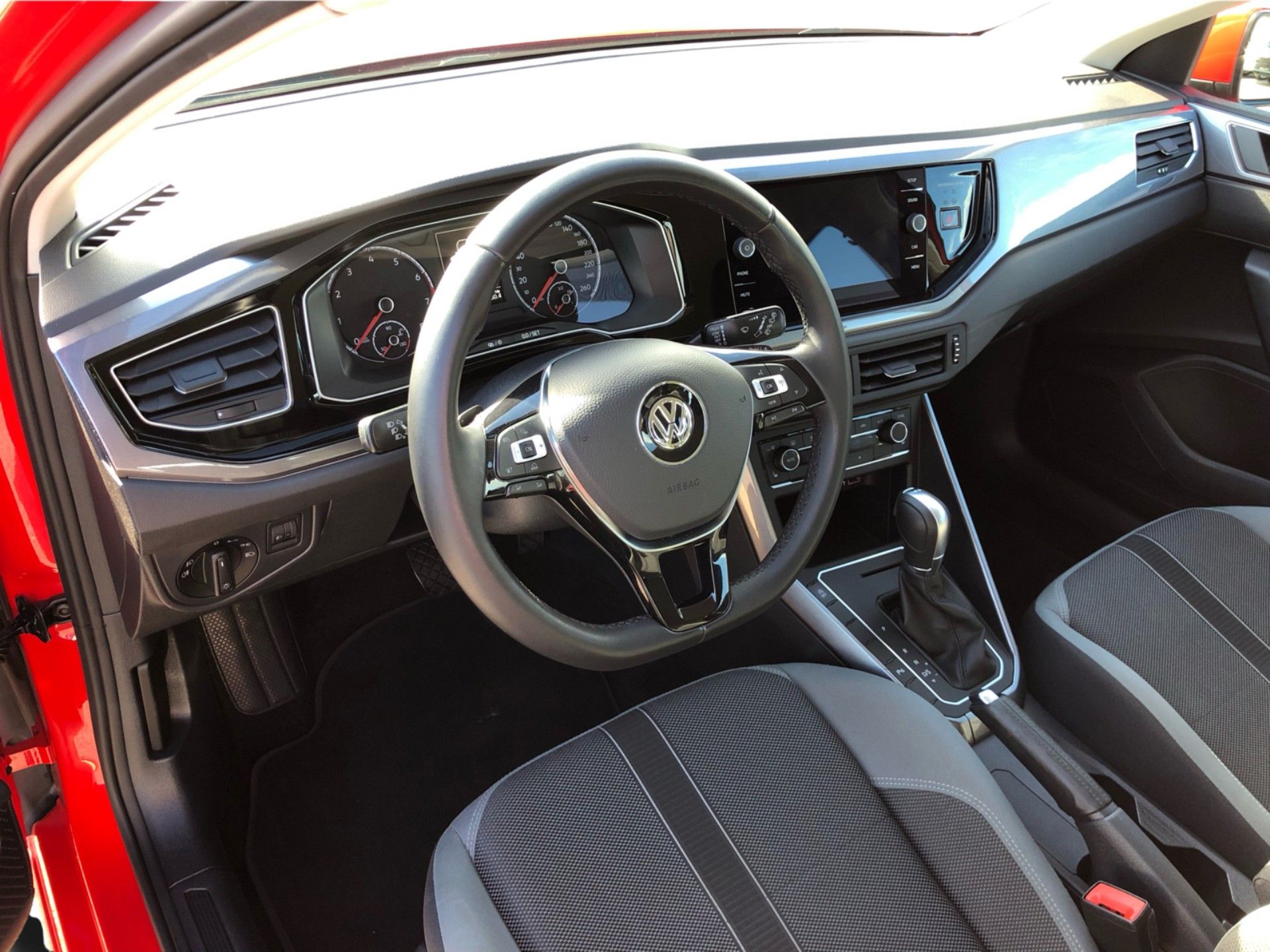 Volkswagen Polo, HIGHLINE 1,0 TSI DSG - fotka 5
