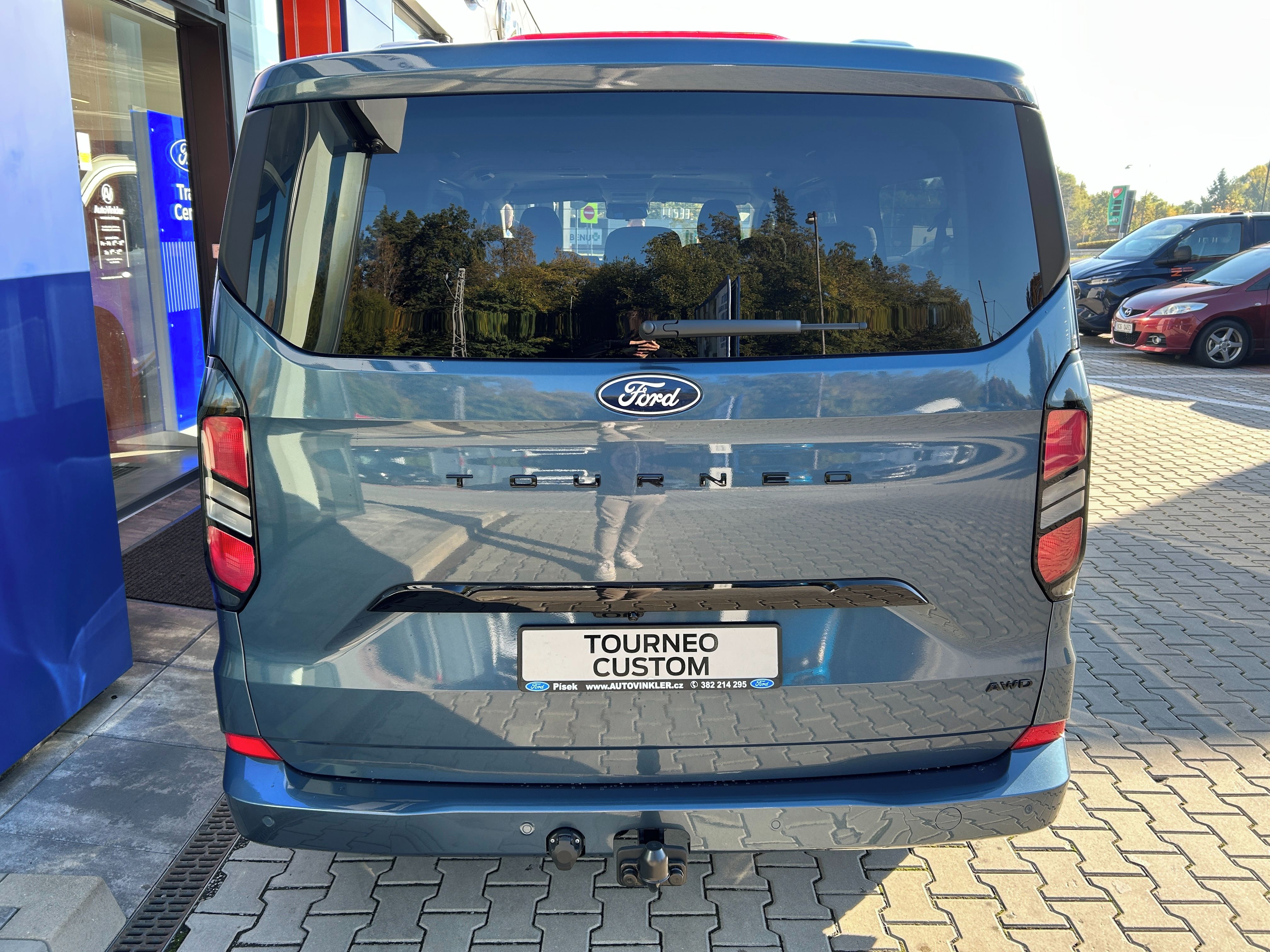 Ford Tourneo Custom, Titanium L2 2.0 EcoBlue 125kW - fotka 5