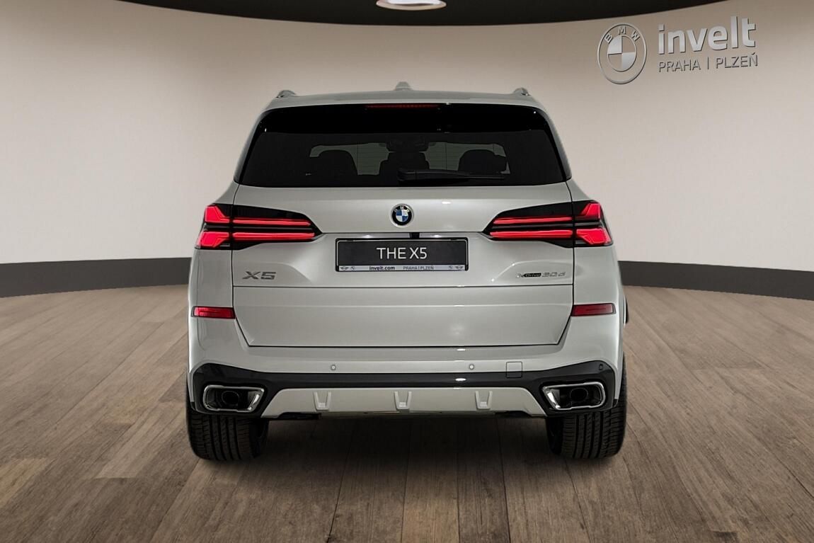 BMW X5, xDrive30d - fotka 4