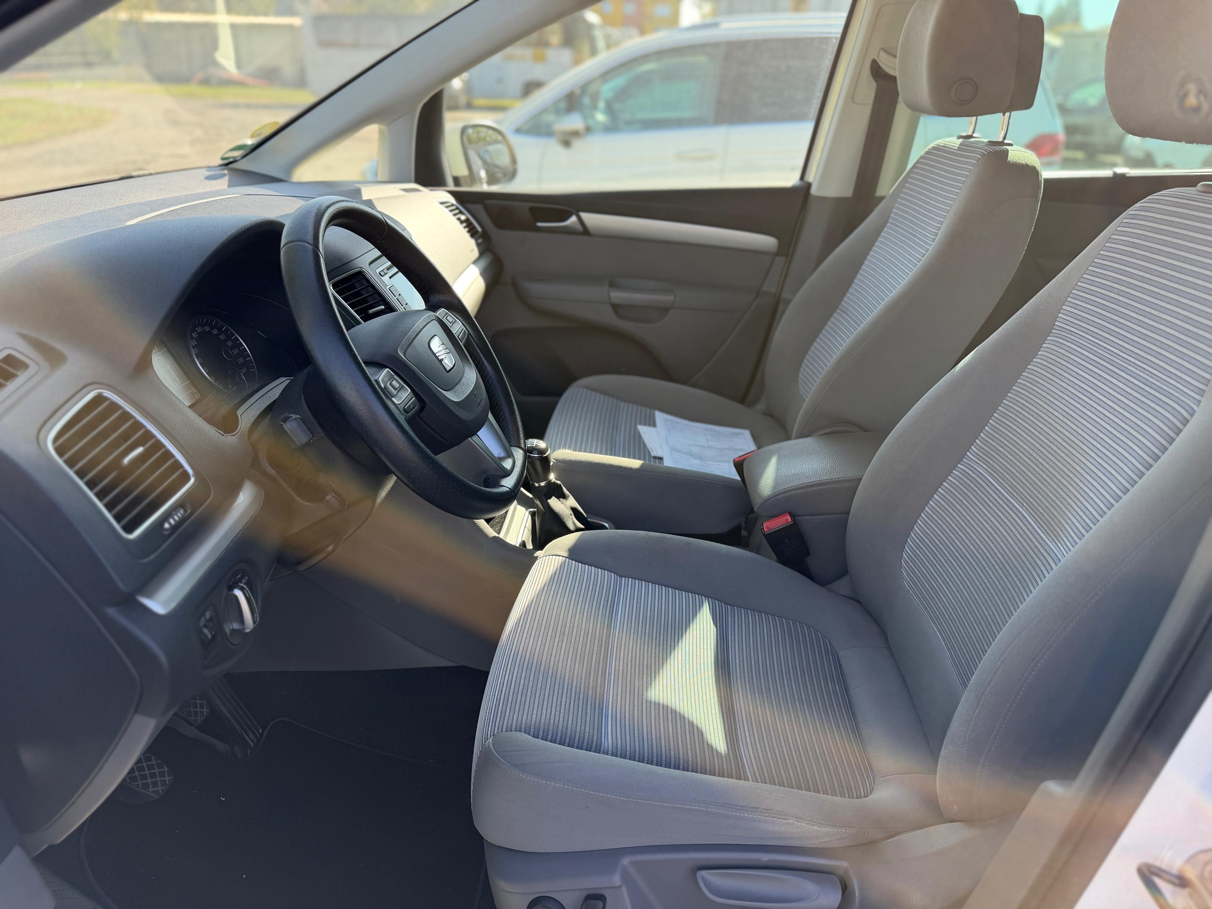 Seat Alhambra, 2.0 TDI 130KW KAMERA SERVISKA - fotka 6