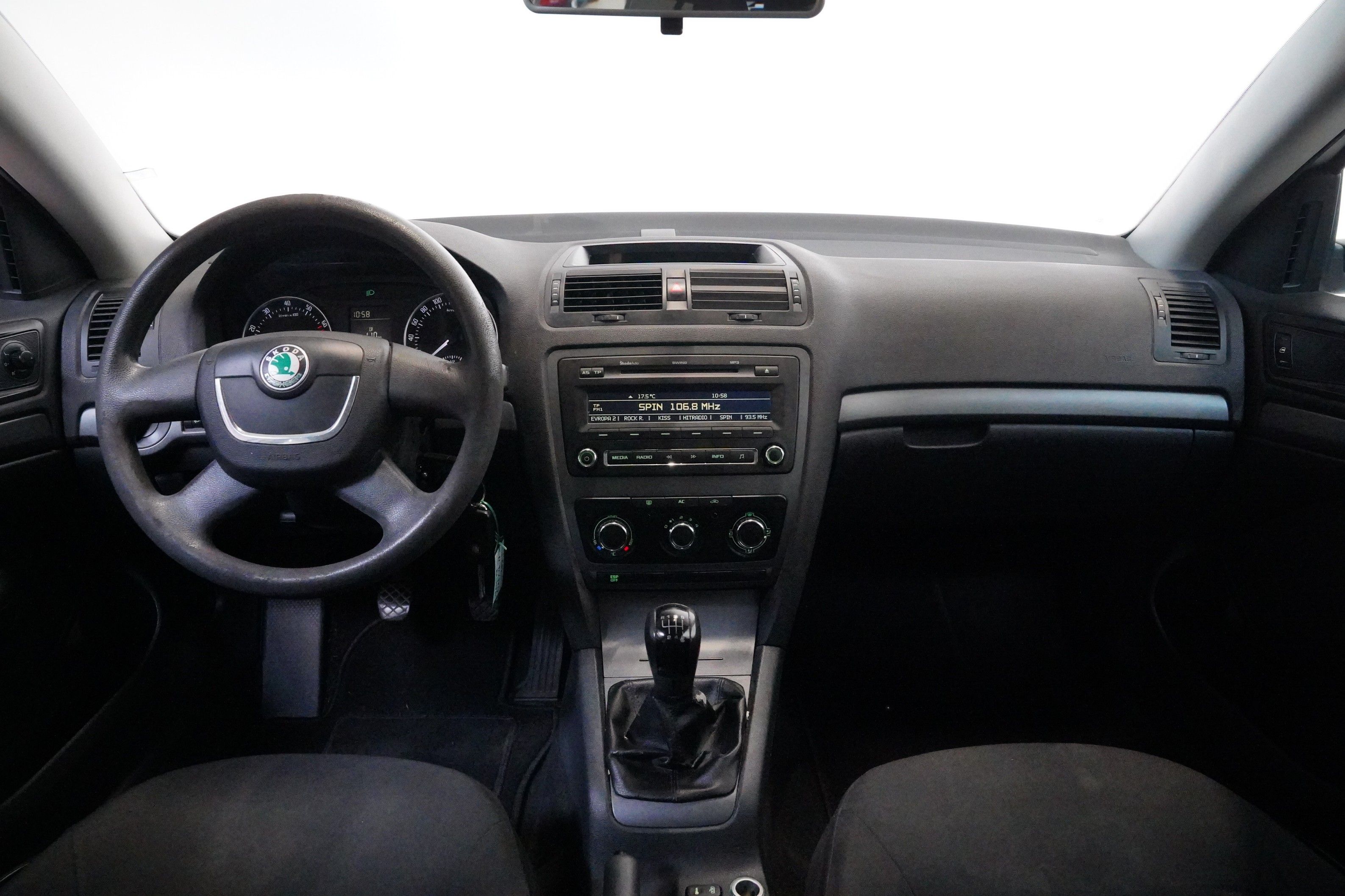 Škoda Octavia, 1.4 TSI 90 kW Classic - fotka 6