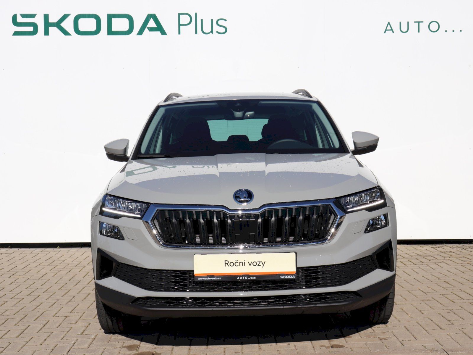 Škoda Karoq, Karoq Selection 1.5 TSI 110 kW - fotka 4