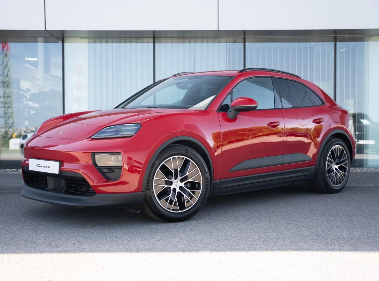 Porsche Macan, Macan 4