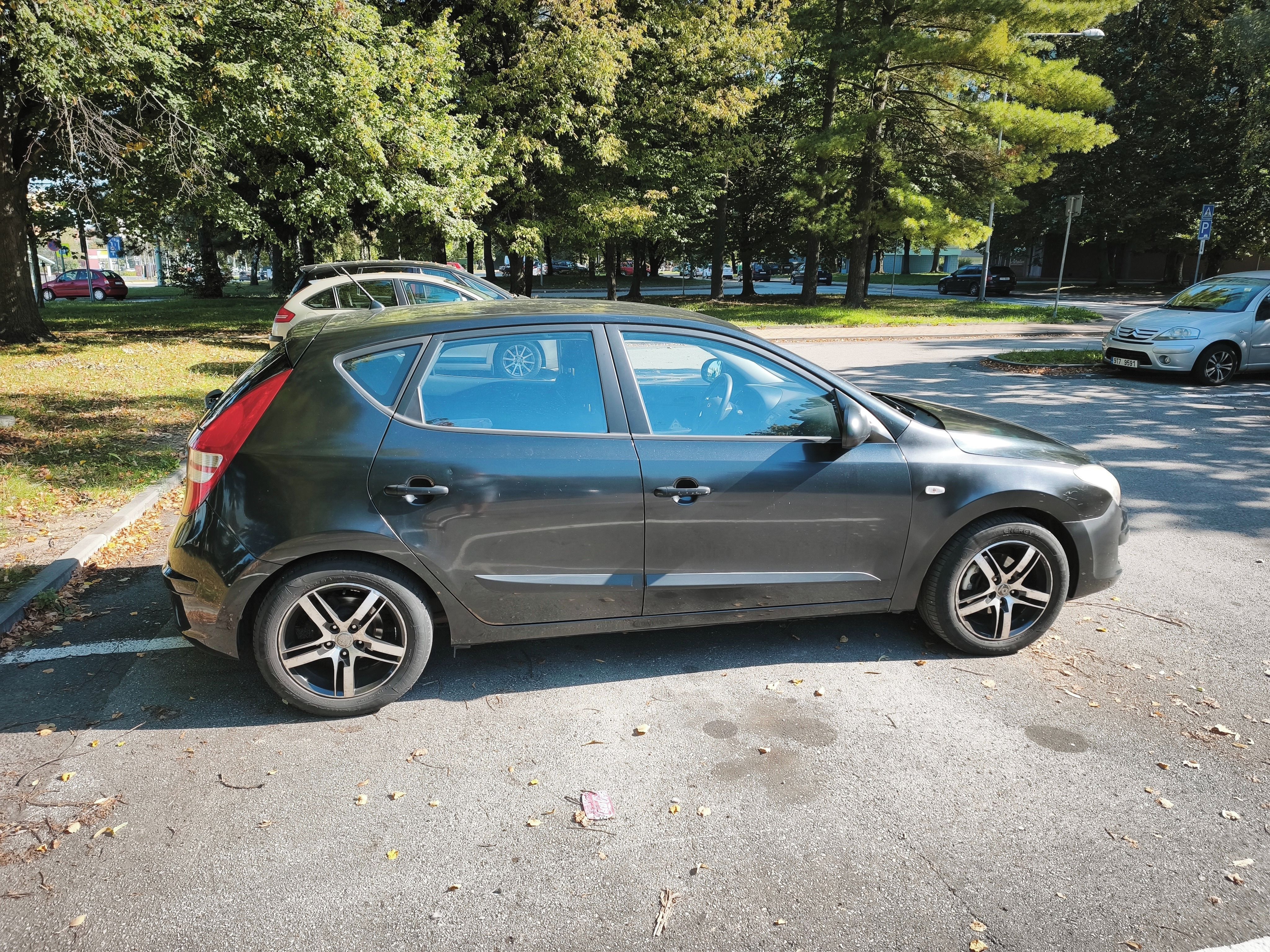 Hyundai i30, 1,4 benzín - fotka 4