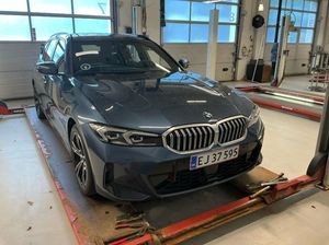 BMW Řada 3, 330i xDrive Touring