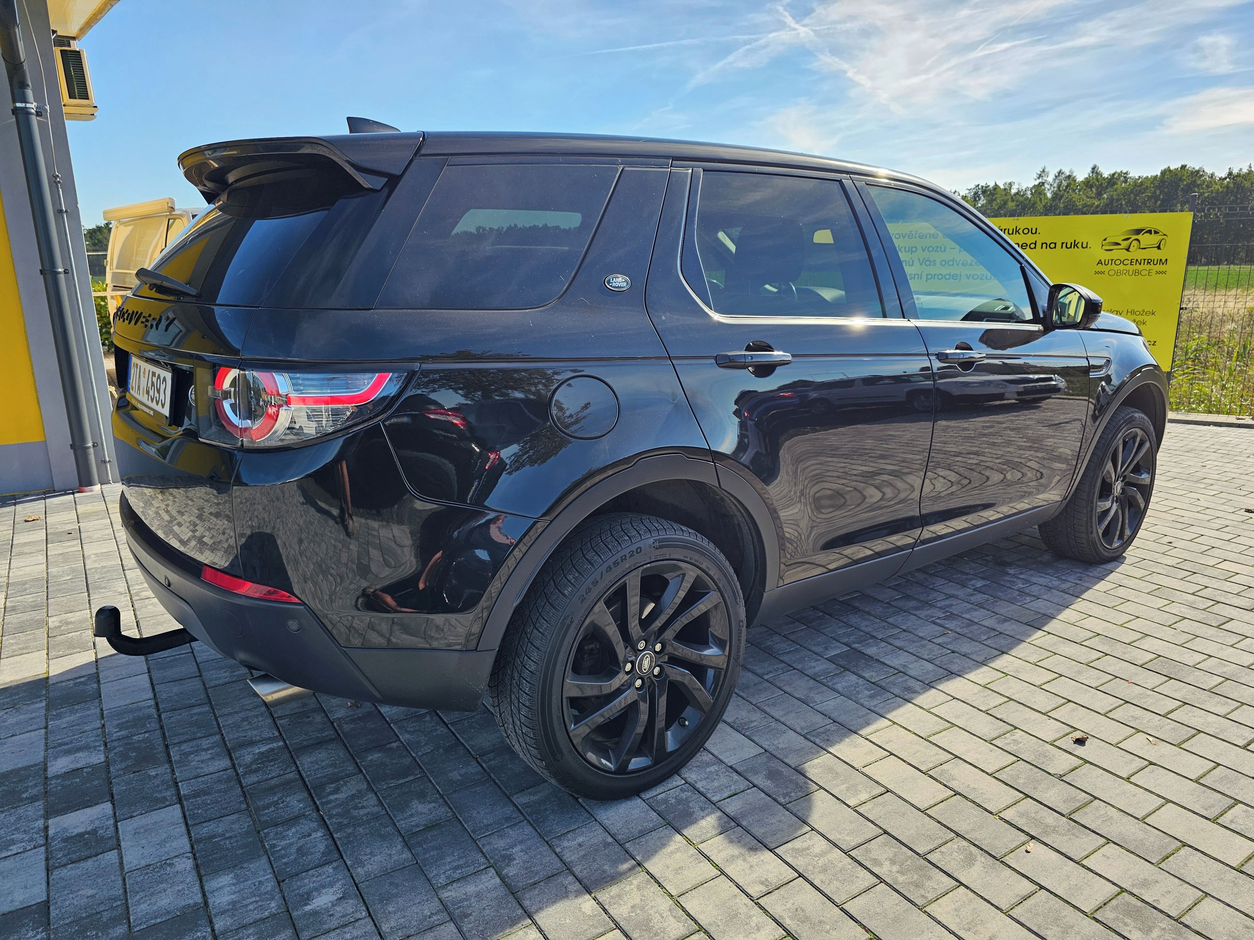 Land Rover Discovery, 2.0 L TD4 180k HSE Luxury 4WD - fotka 5