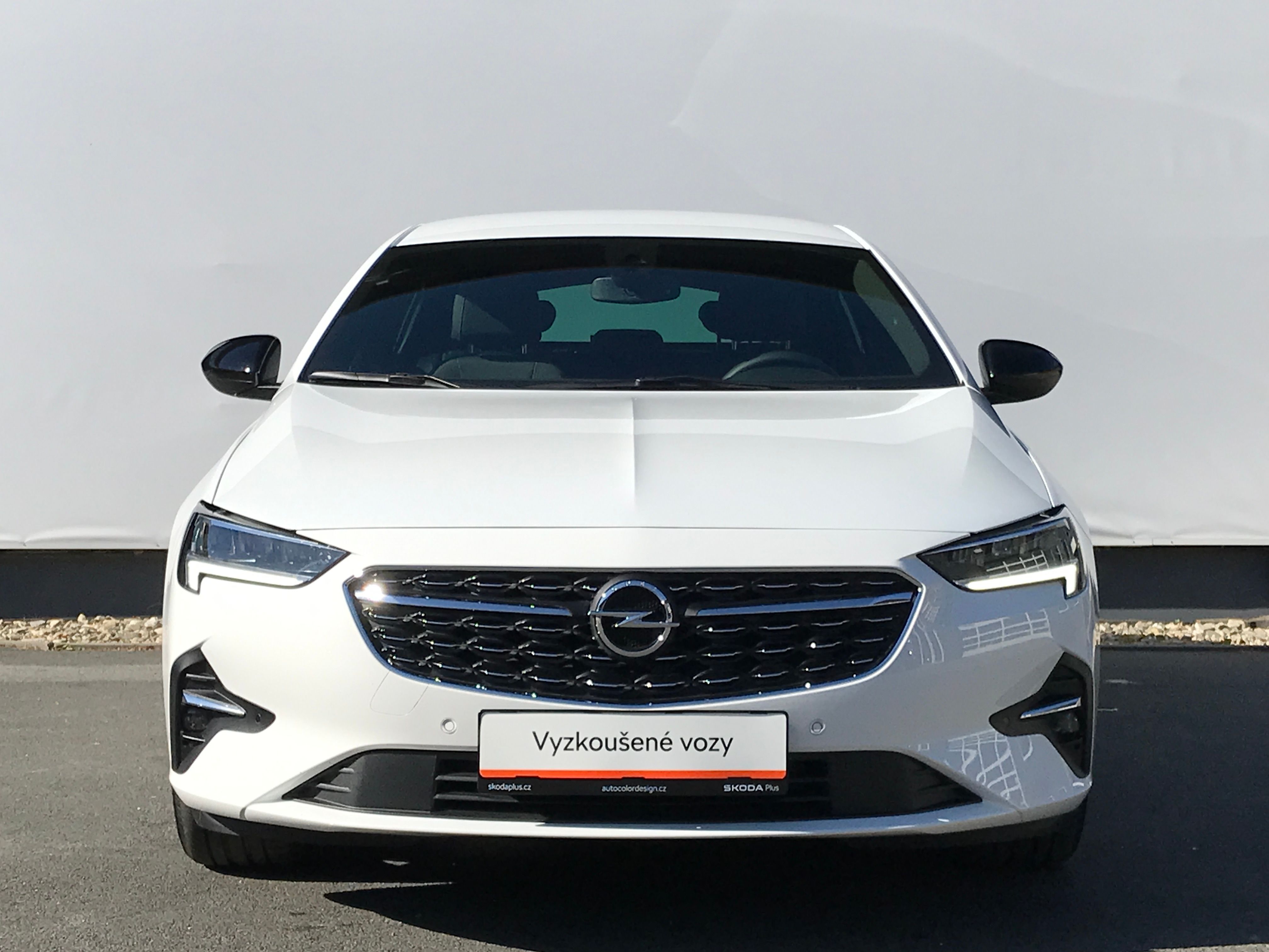 Opel Insignia - fotka 4