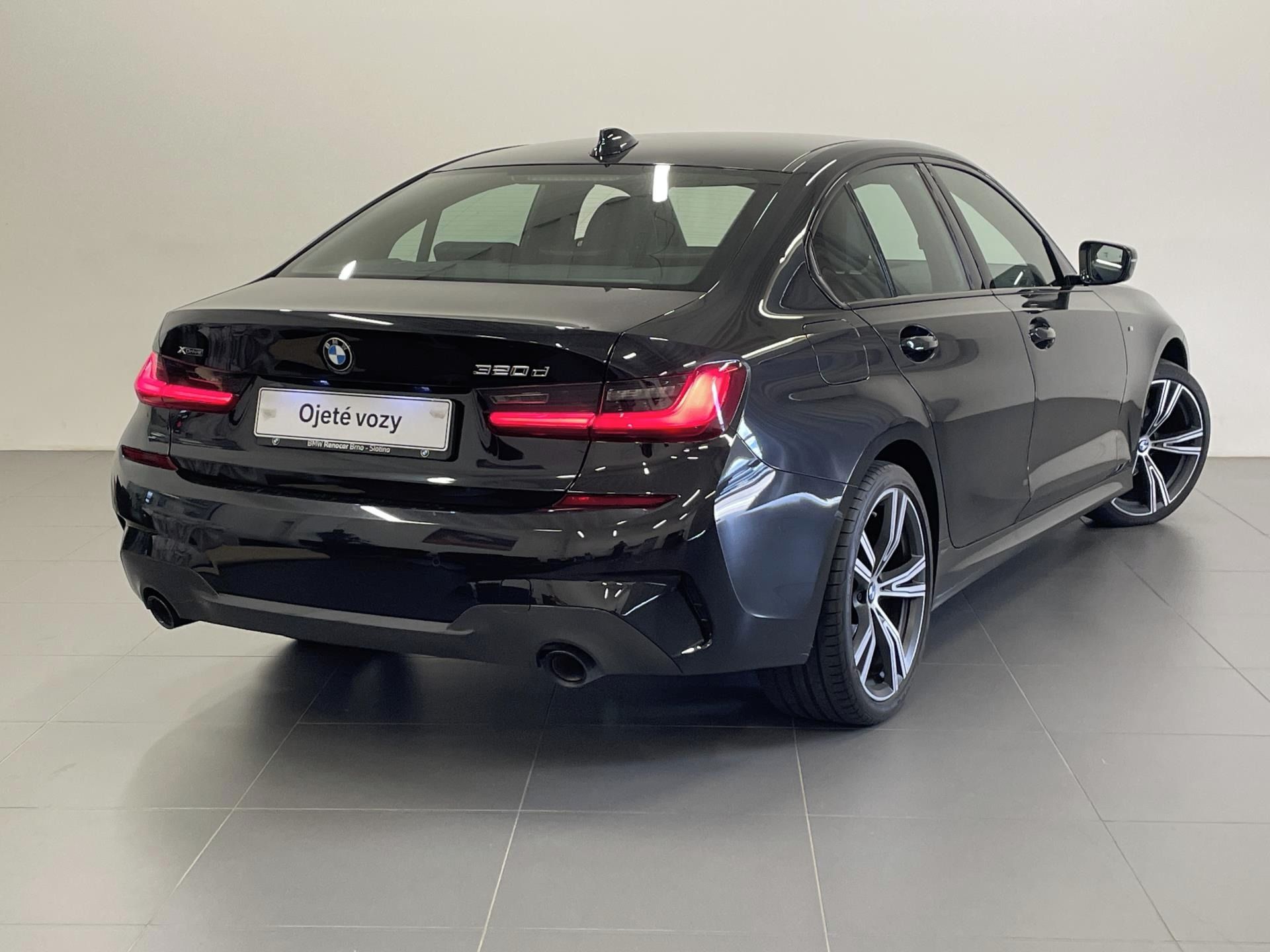 BMW Řada 3, BMW 320d xDrive, Mpaket - fotka 3