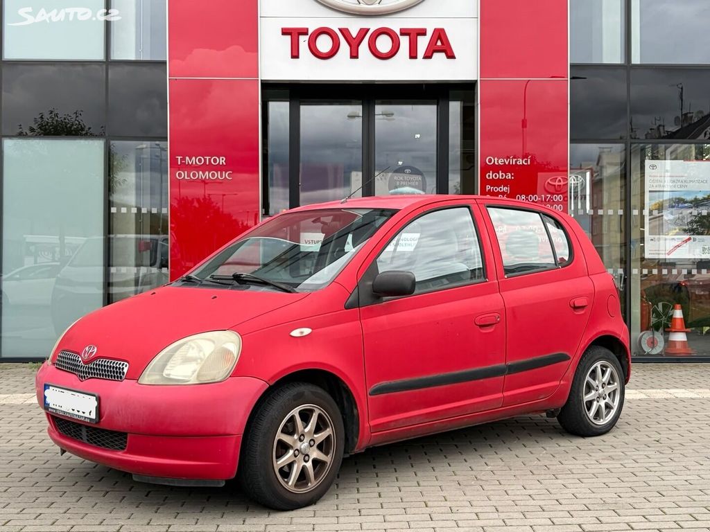 2000 Toyota YARIS