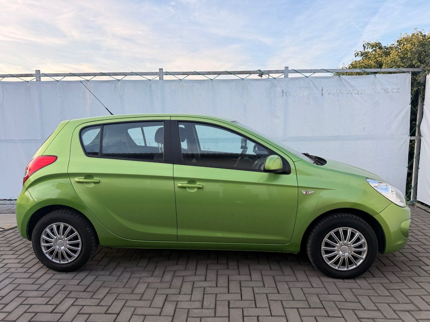 Hyundai i20, 1.2i 57kW*KLIMA*STK 09/2028* - fotka 6
