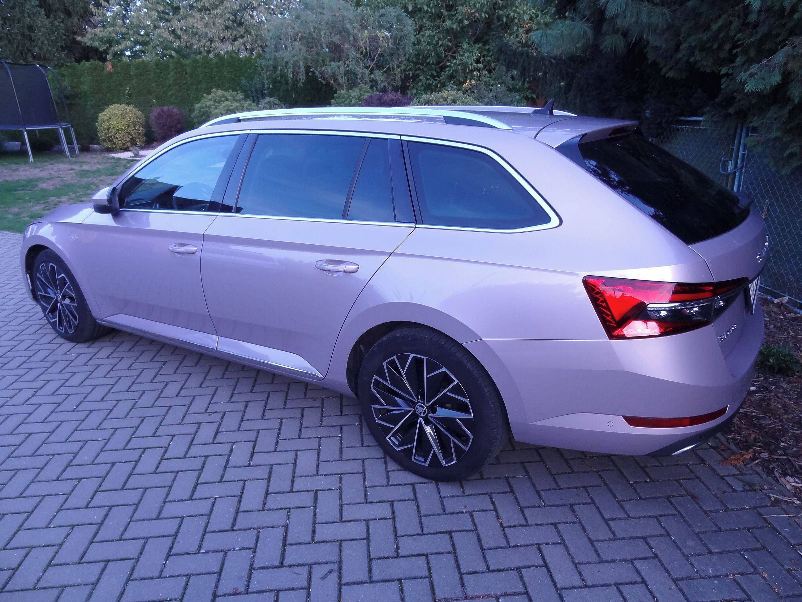 Škoda Superb, L&K,TDI,147 kW,4x4,CZ,1MAJ,TOP - fotka 5