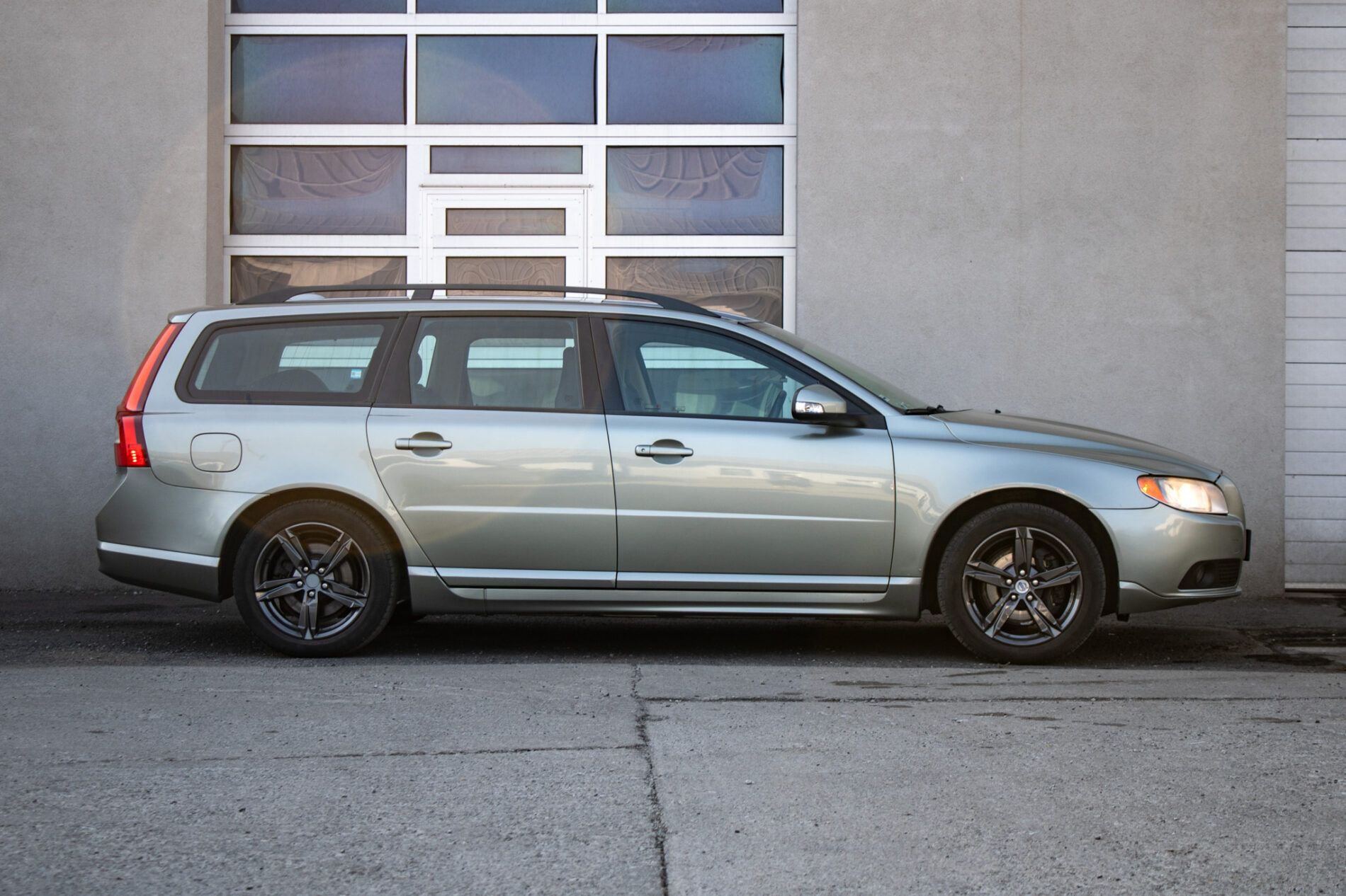 Volvo V70 - fotka 4