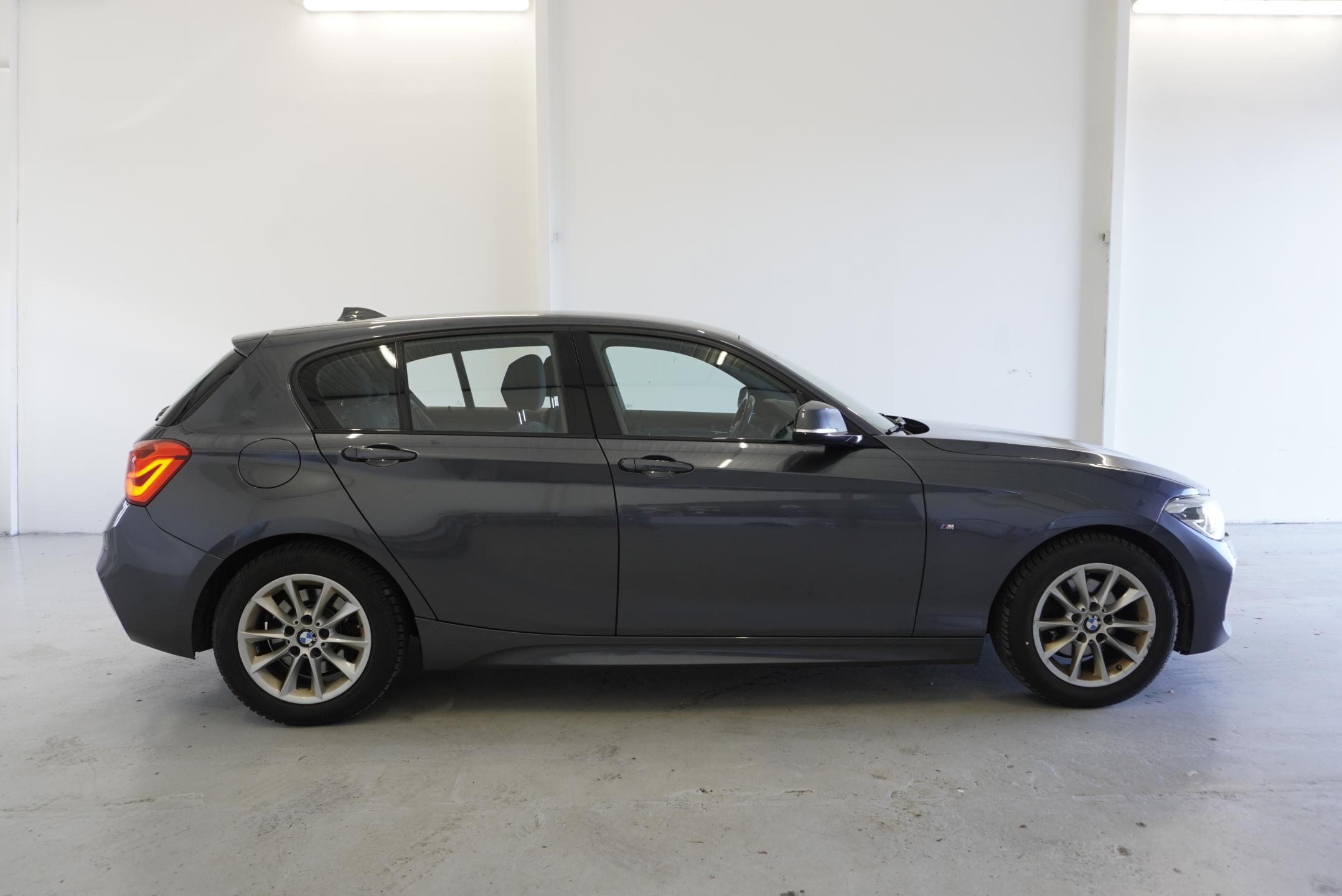 BMW Řada 1, 120D 2,0 M-SPORT AUTOMAT - fotka 4
