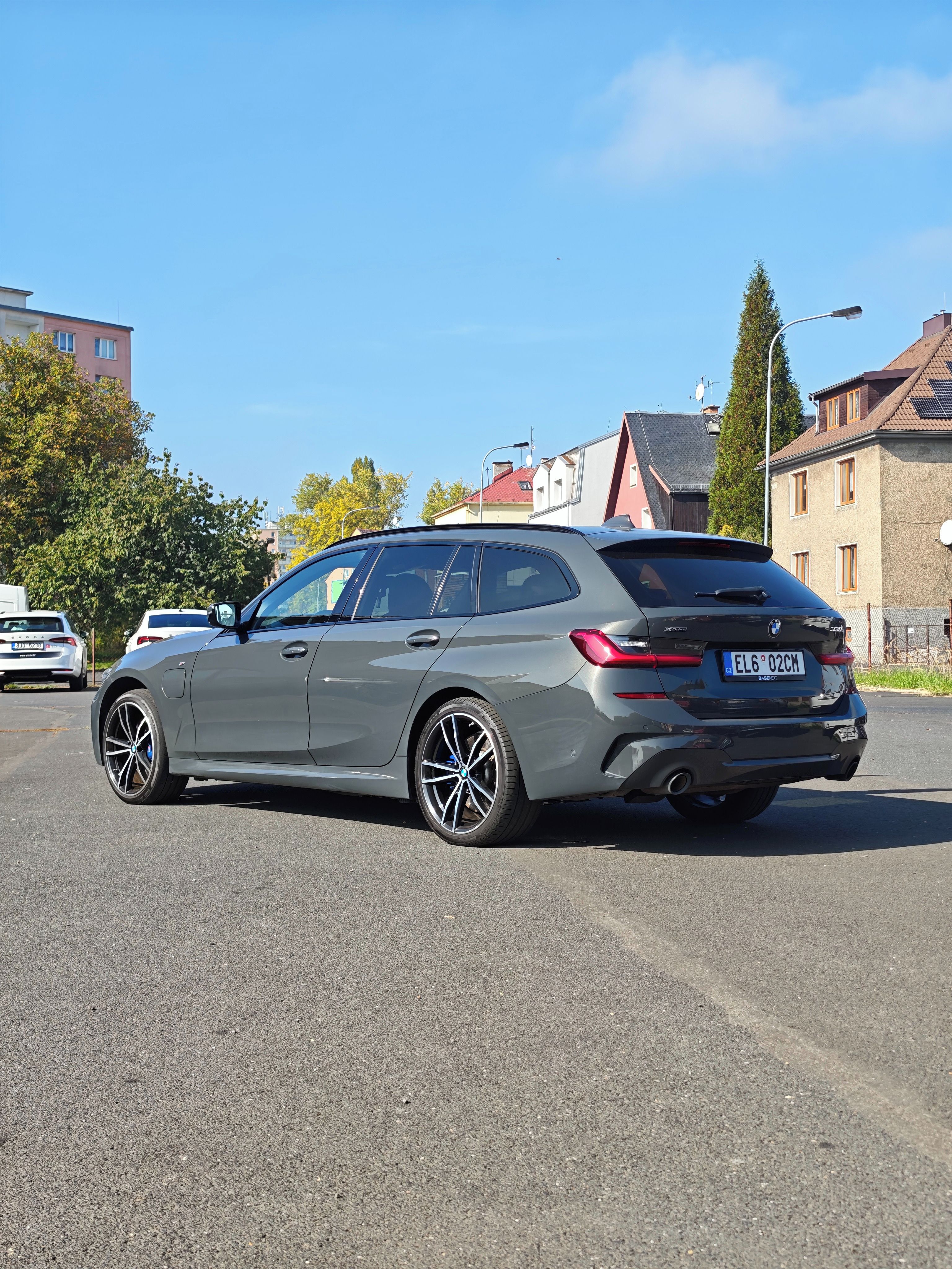 BMW Řada 3, M-PACKET INDIVIDUAL xDrive - fotka 4