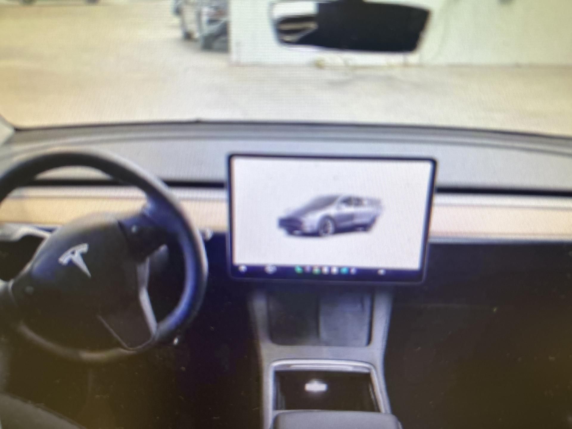 Tesla Model Y, RWD 220kw TZ SOH 93,0 % - fotka 6