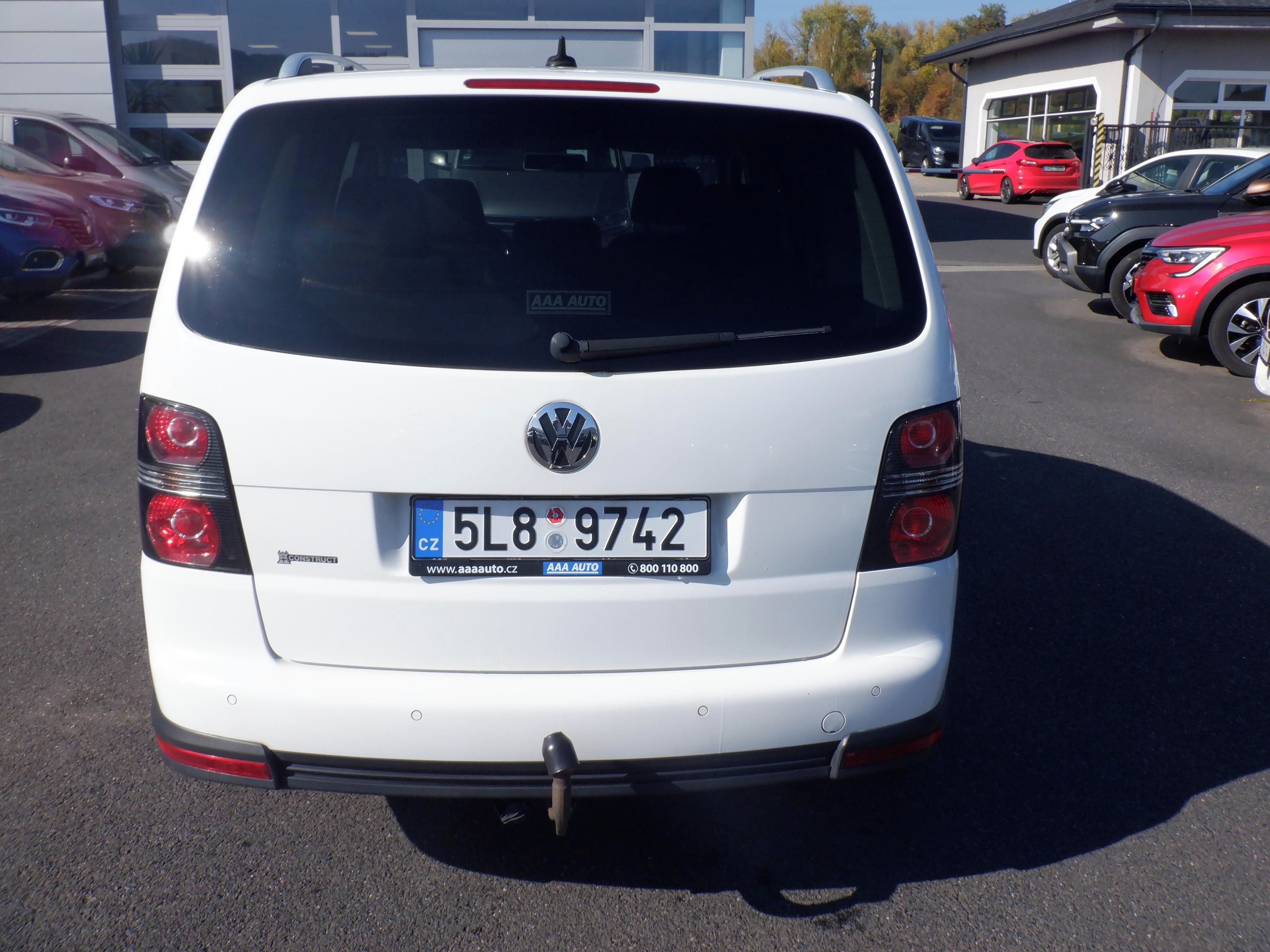 Volkswagen Touran, 2.0 TDI Cross Tourer 125kW - fotka 6