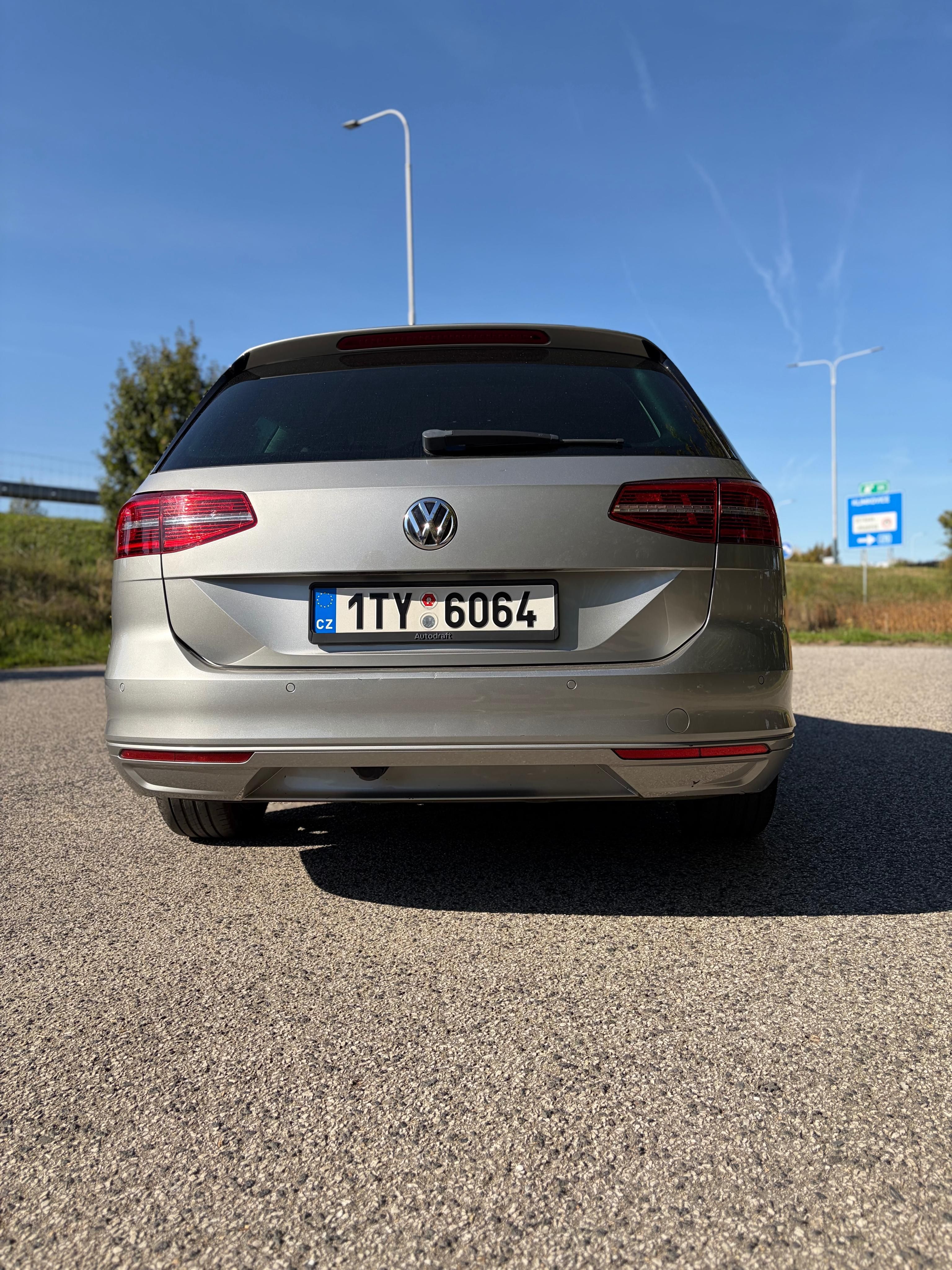Volkswagen Passat, Comfort line,2.0 TDI,110kW,DSG - fotka 3