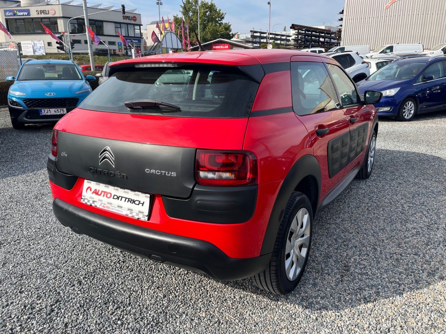 Citroën C4 Cactus, 1.2i - fotka 5