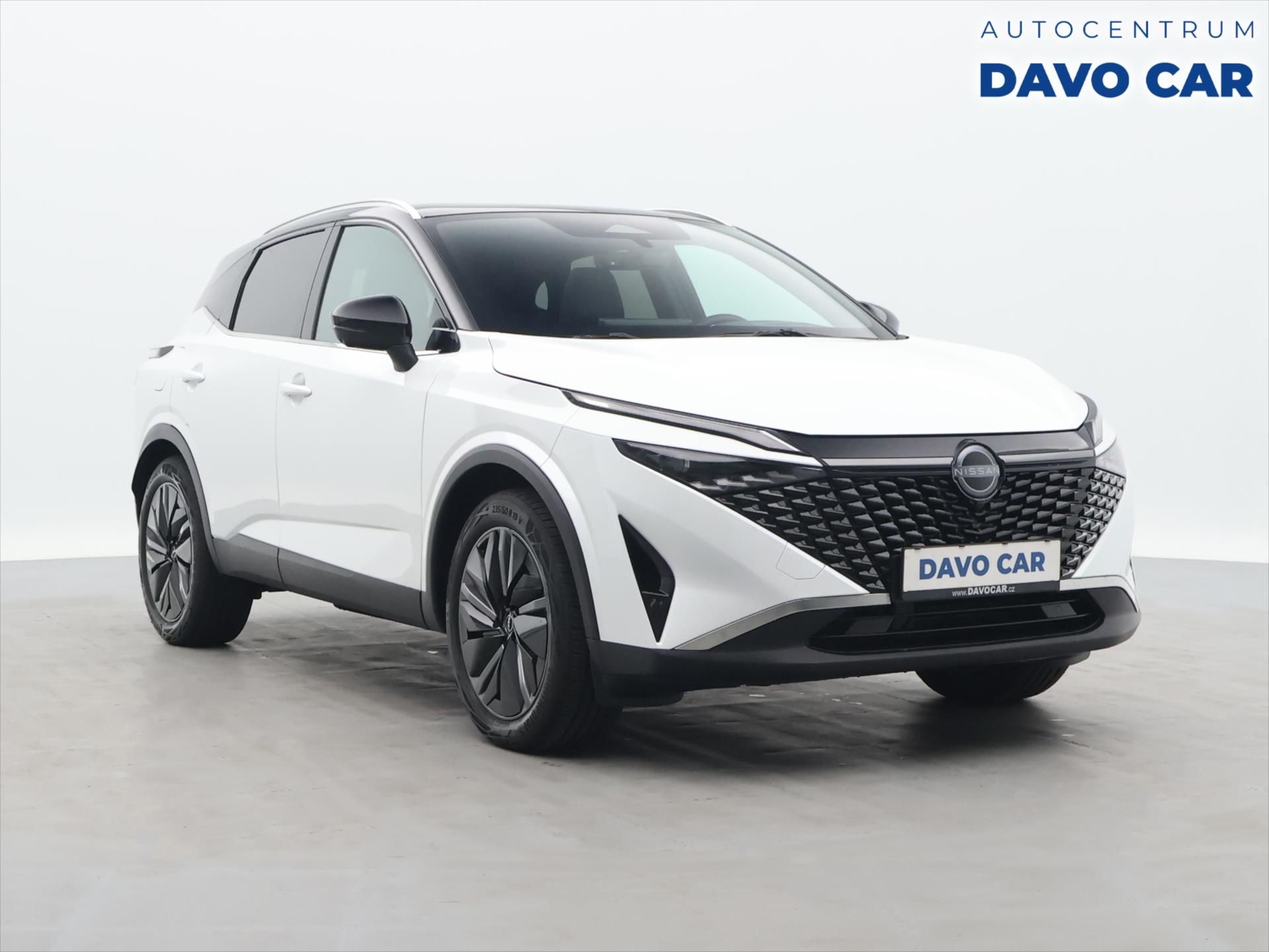 Nissan Qashqai, 1,3 DIG-T 116kW Tekna 4WD CZ Z