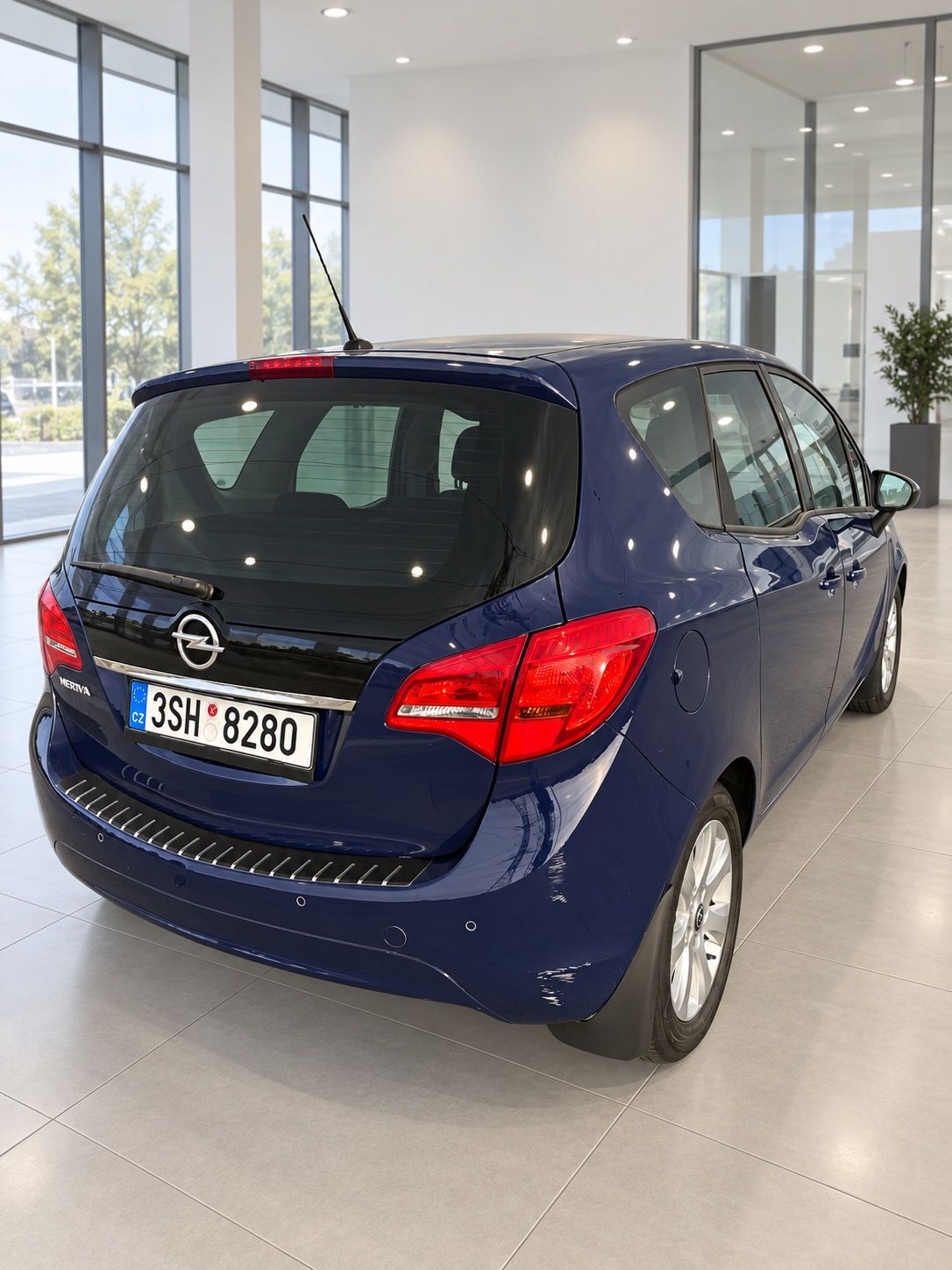 Opel Meriva, 1.4i 74 kW ČR, první majitel - fotka 4