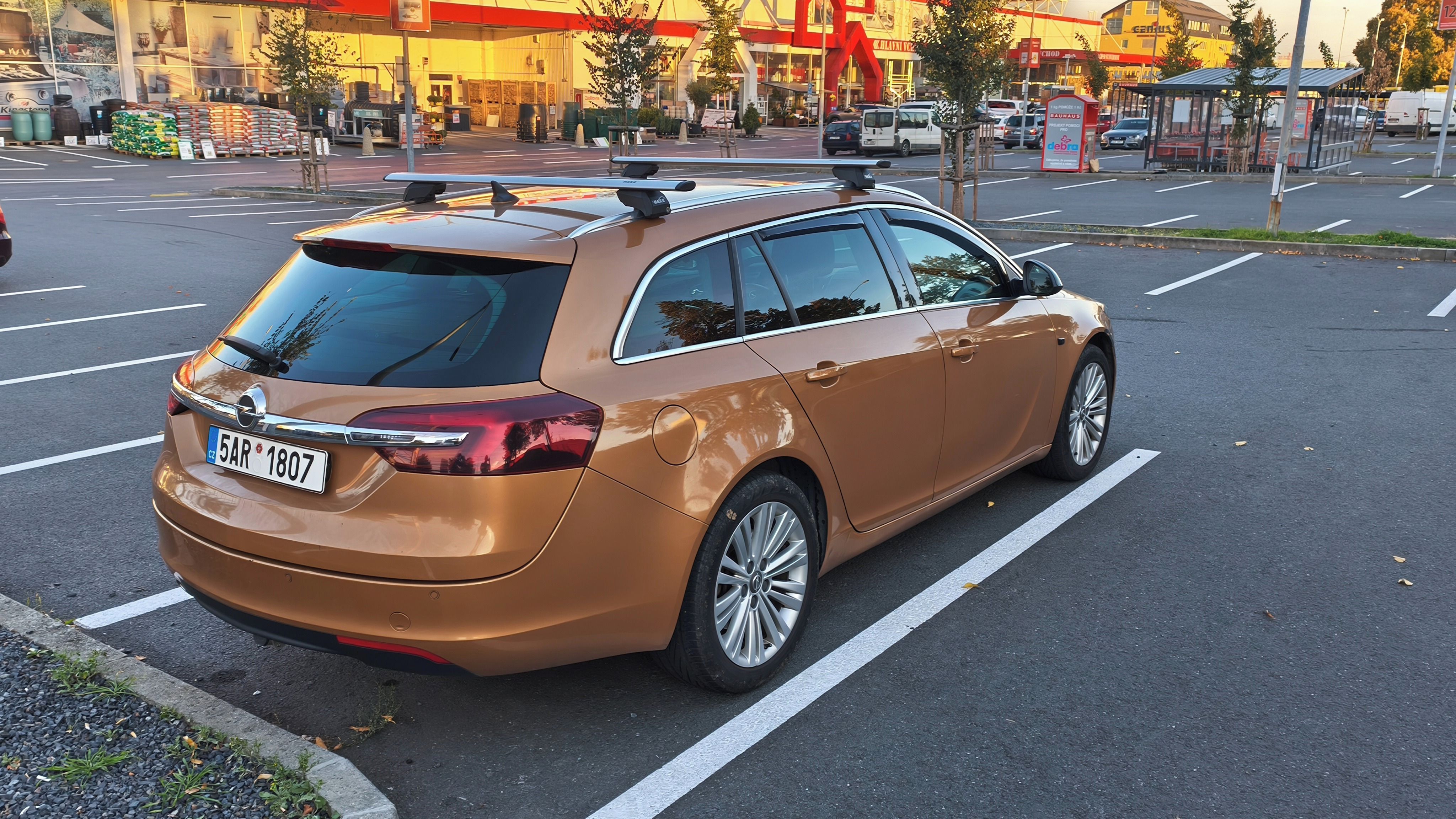 Opel Insignia, Sports Tourer 2.0  CDTI 125KW - fotka 5