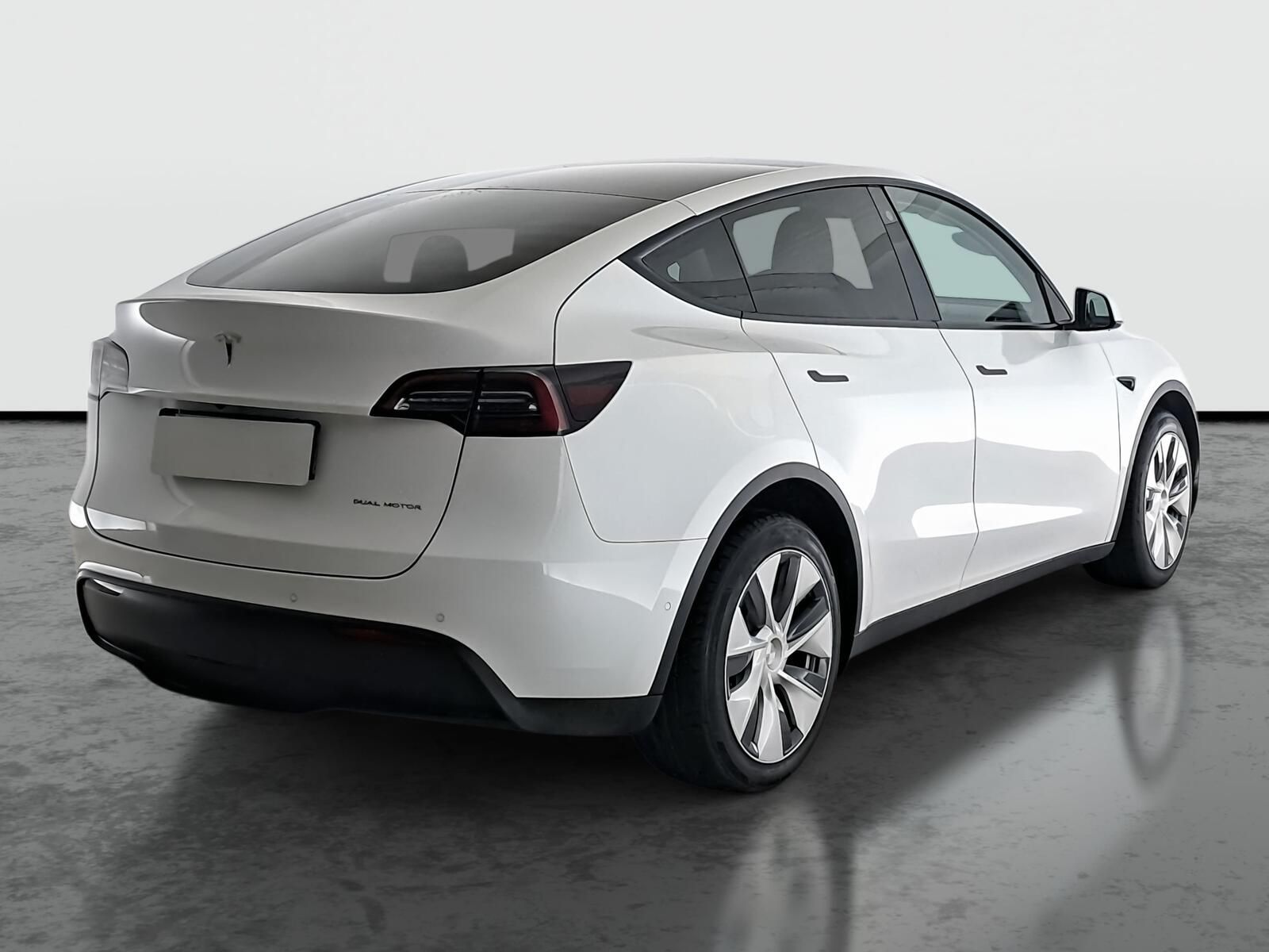Tesla Model Y, Long Range AWD 79kWh, SoH 91% - fotka 5