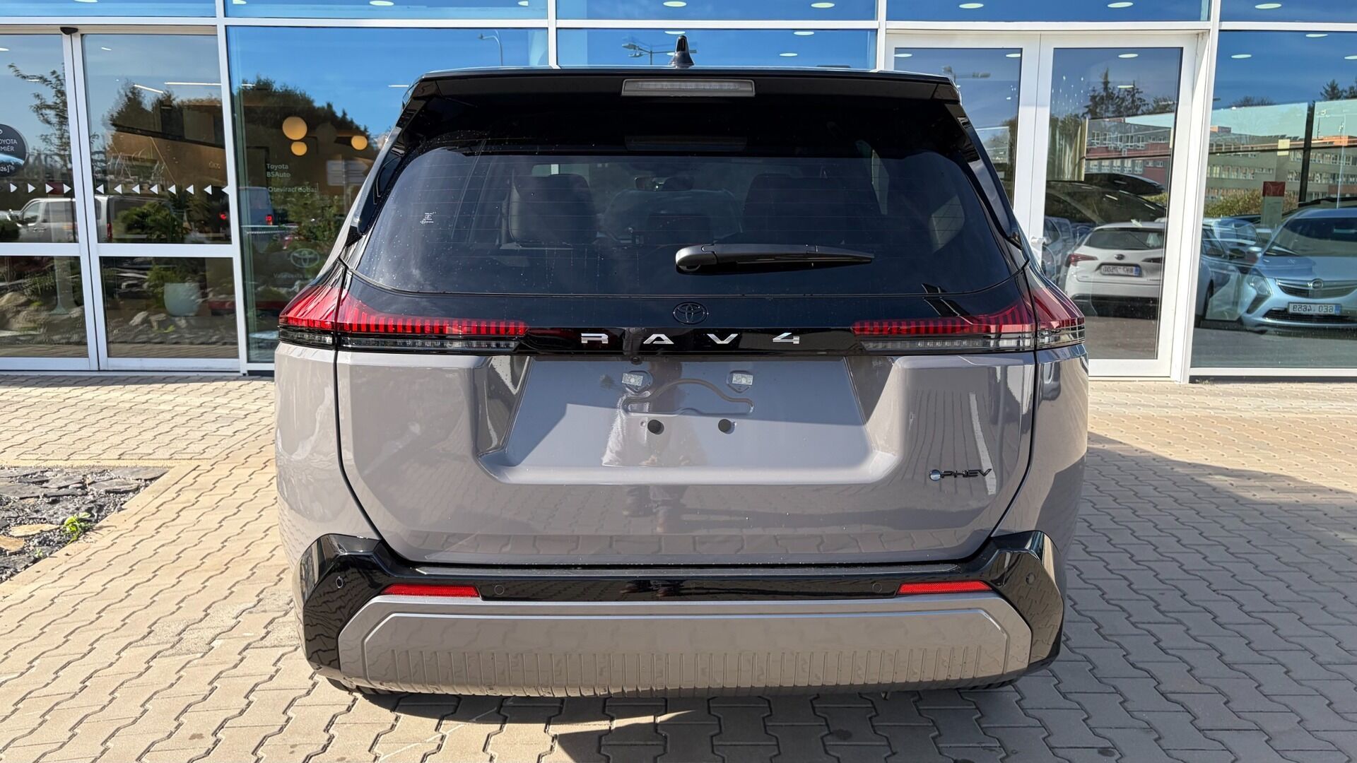 Toyota Rav4, 4x4 PHEV  Style - fotka 6