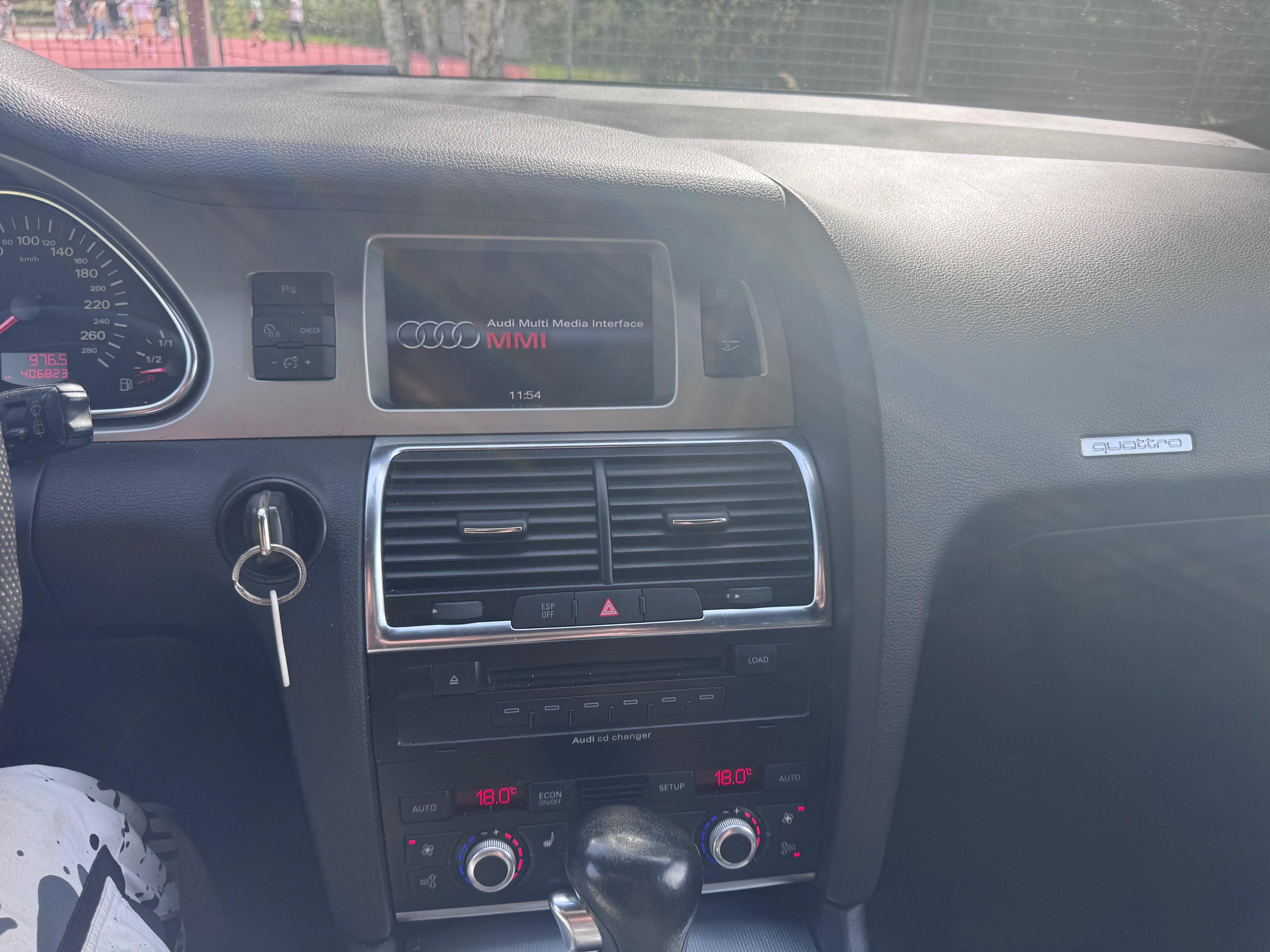 Audi Q7, 3.0TDI Quattro 171kw - fotka 4