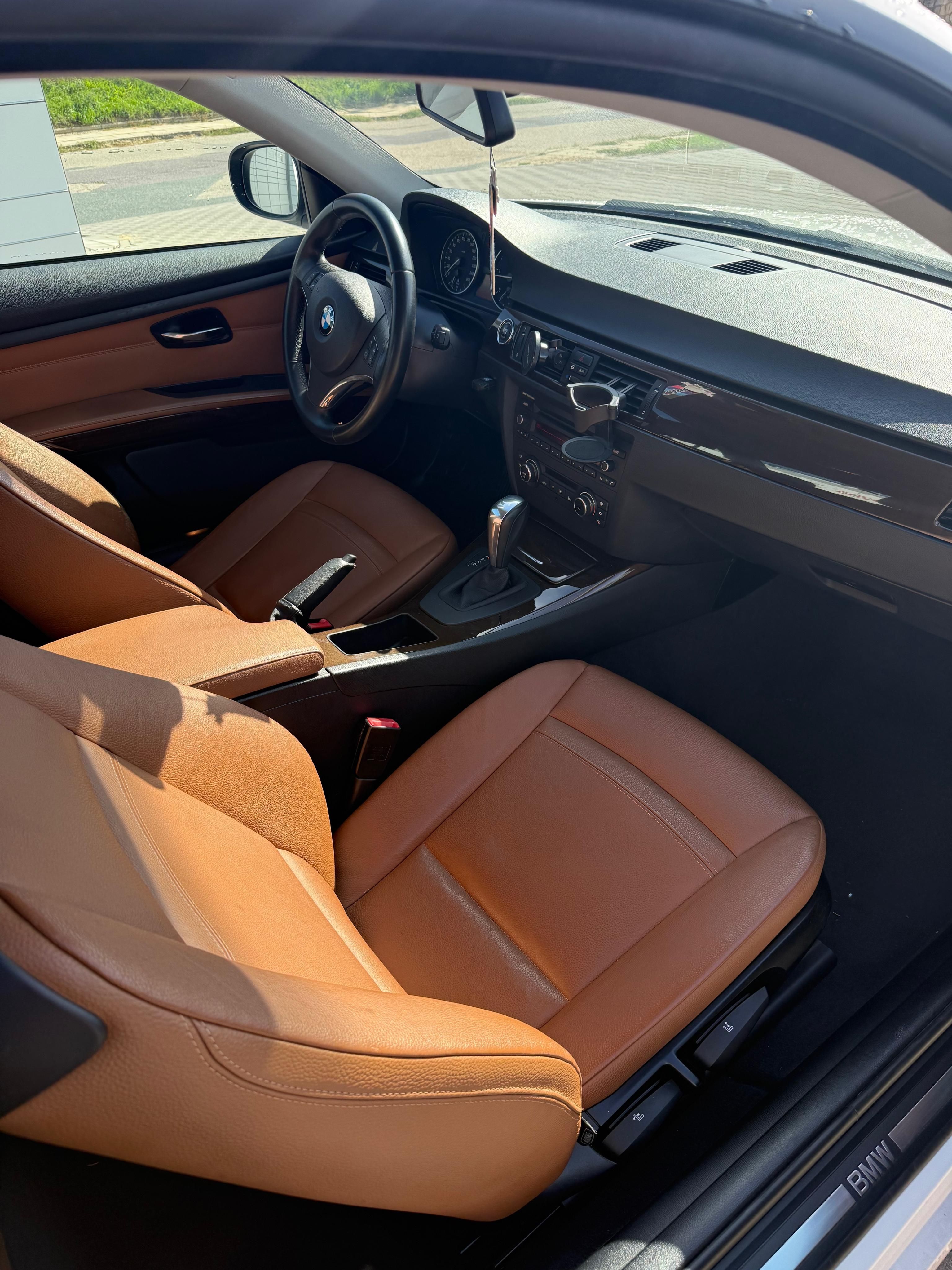 BMW Řada 3, BMW 320d E92 Coupé LCI - fotka 6