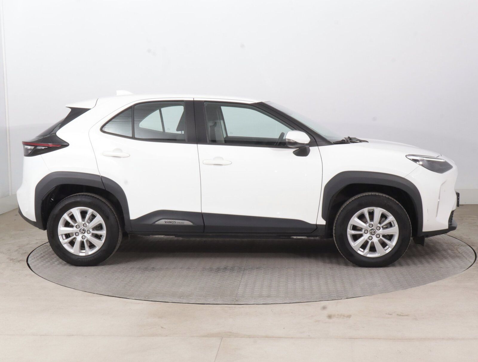 Toyota Yaris Cross, 1.5 VVT-iE, Automat, Navi - fotka 6