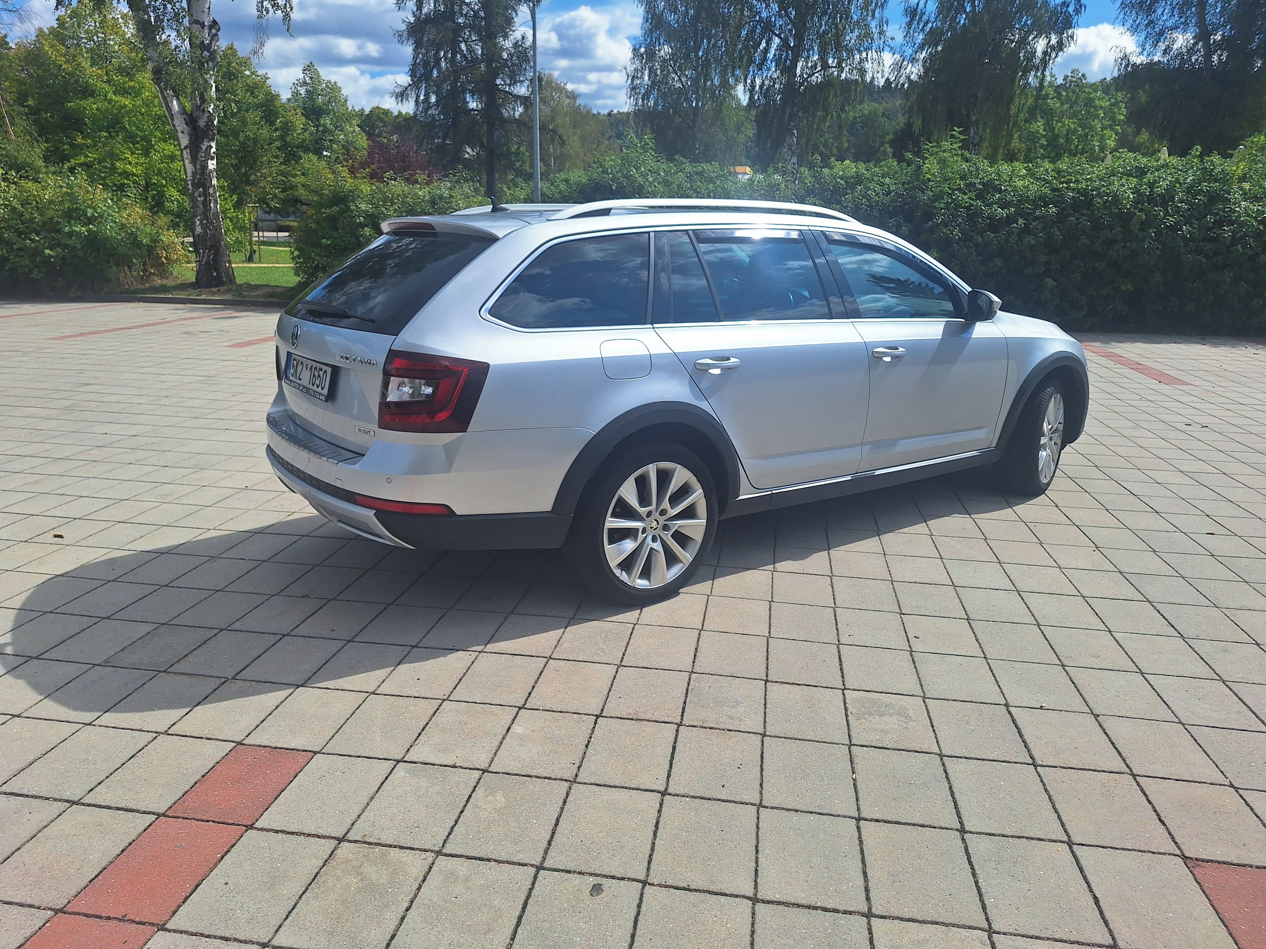 Škoda Octavia, Škoda Octavia SCOUT 4X4 110 kW - fotka 2