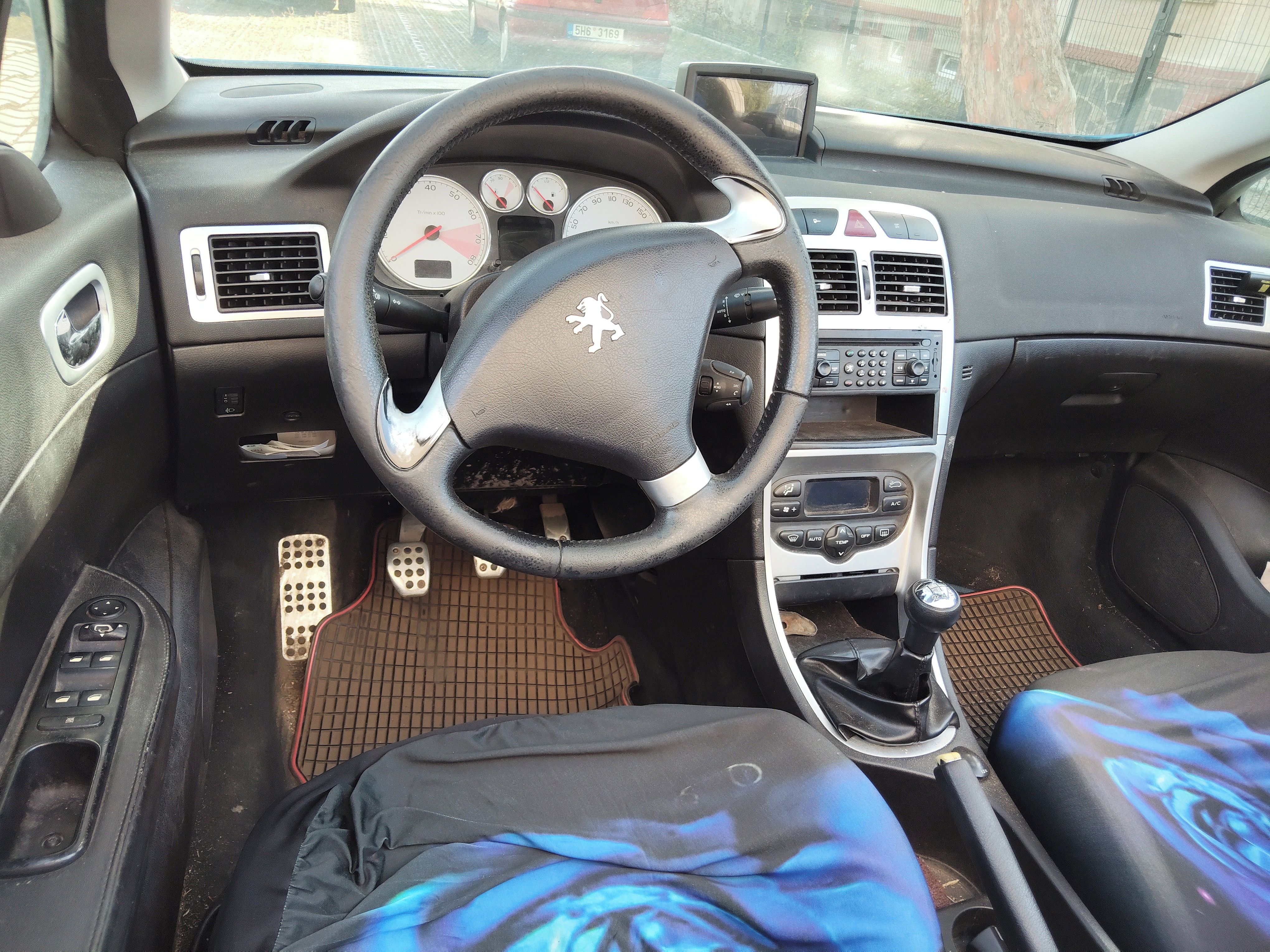 Peugeot 307, Peugeot 307 CC 2,0 - fotka 4