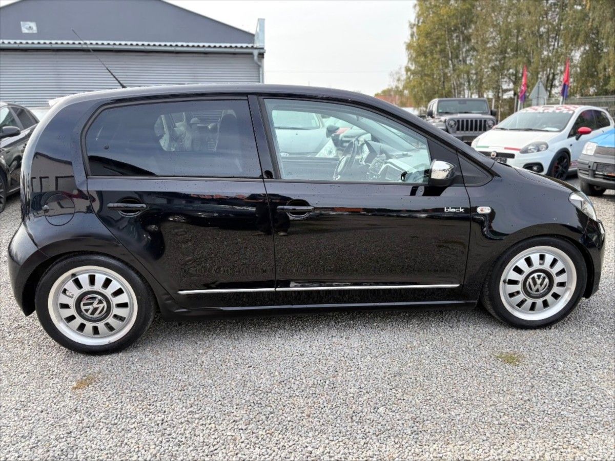 Volkswagen Up!, 1,0 BLACK EDITION  55 kw - fotka 5