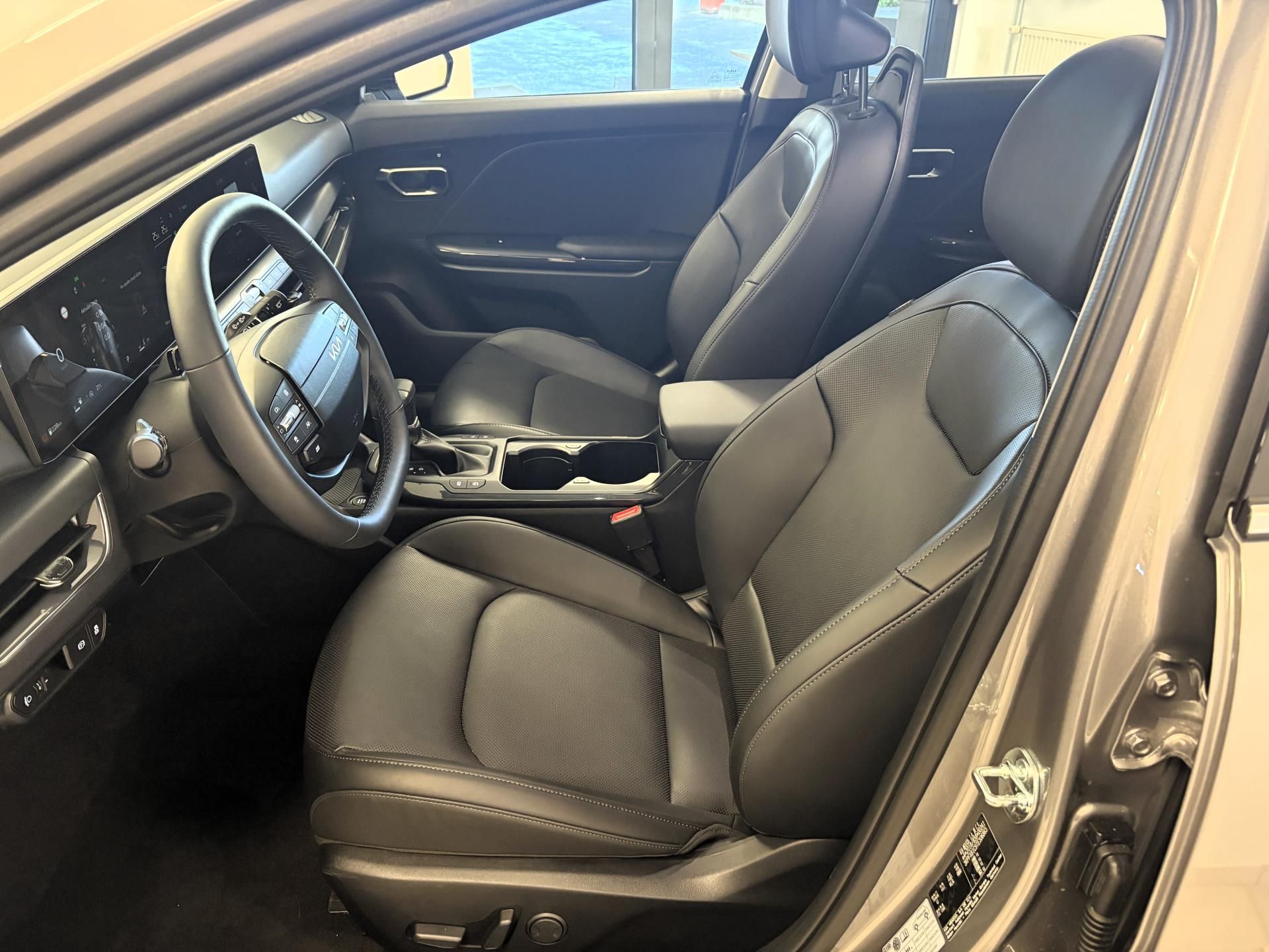Kia K4, 1,6 T-GDi 7DCT TOP 110 KW - fotka 4