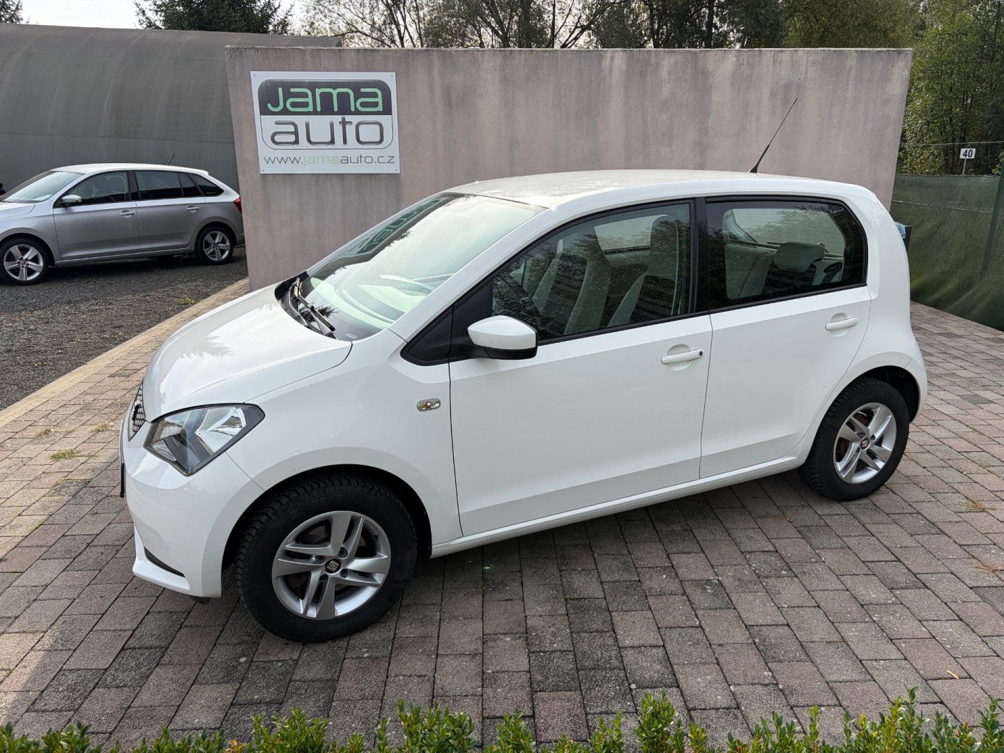 Seat Mii, 1,0MPI 44kW STYLE KLIMA 2.MAJI - fotka 3