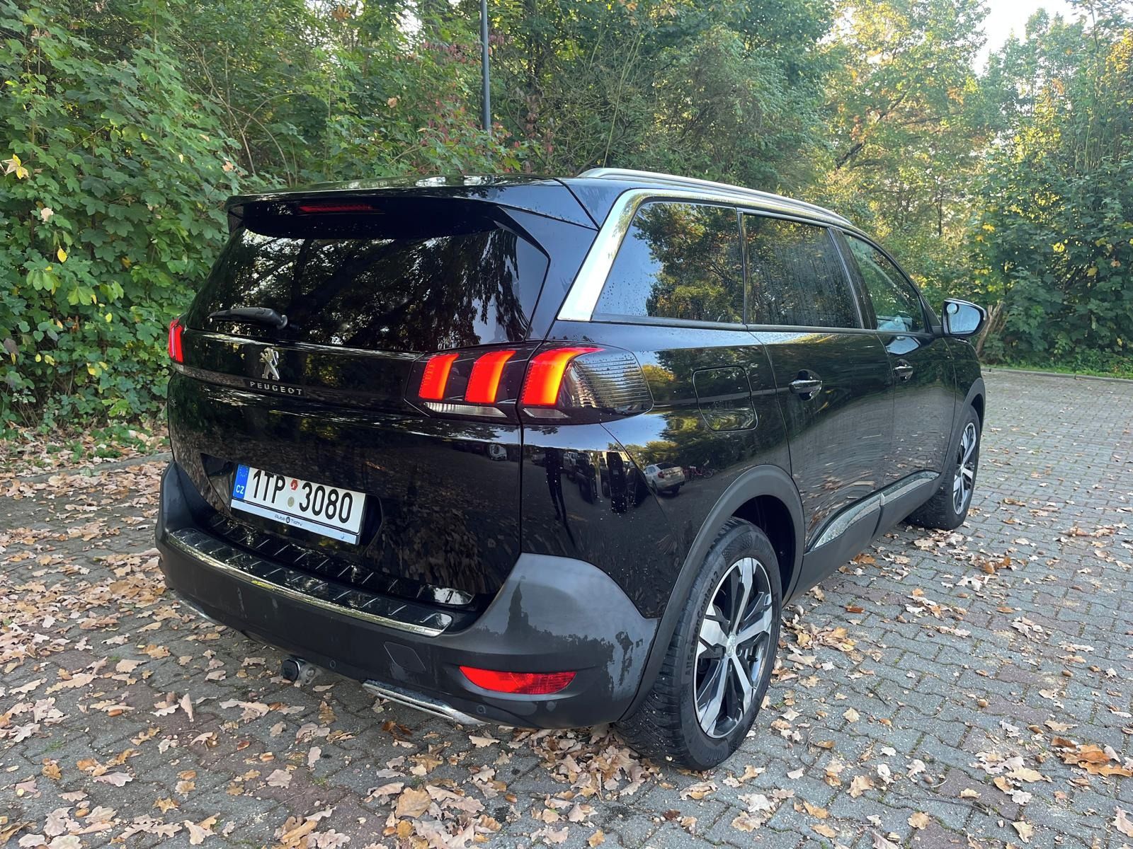 Peugeot 5008, Peugeot 5008 1.2 benzín, 96 kW - fotka 5