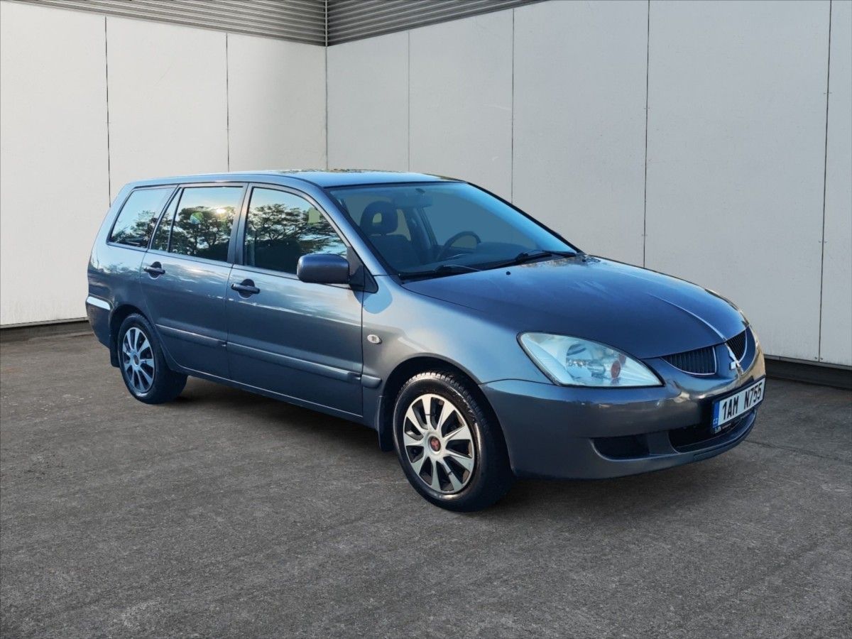 Mitsubishi Lancer, 1,6 i