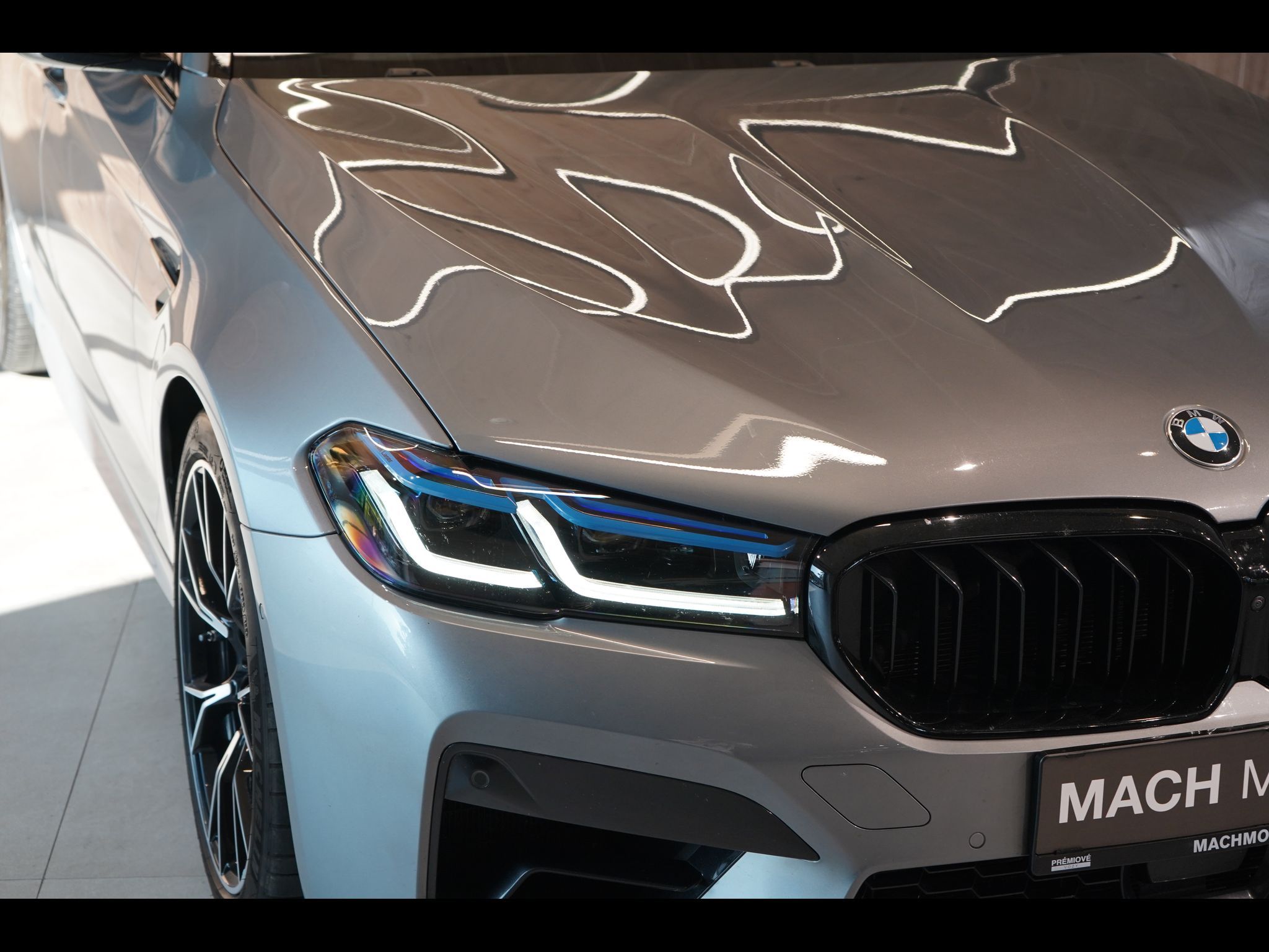 BMW M5, Competition xDrive, B&W, HUD - fotka 5
