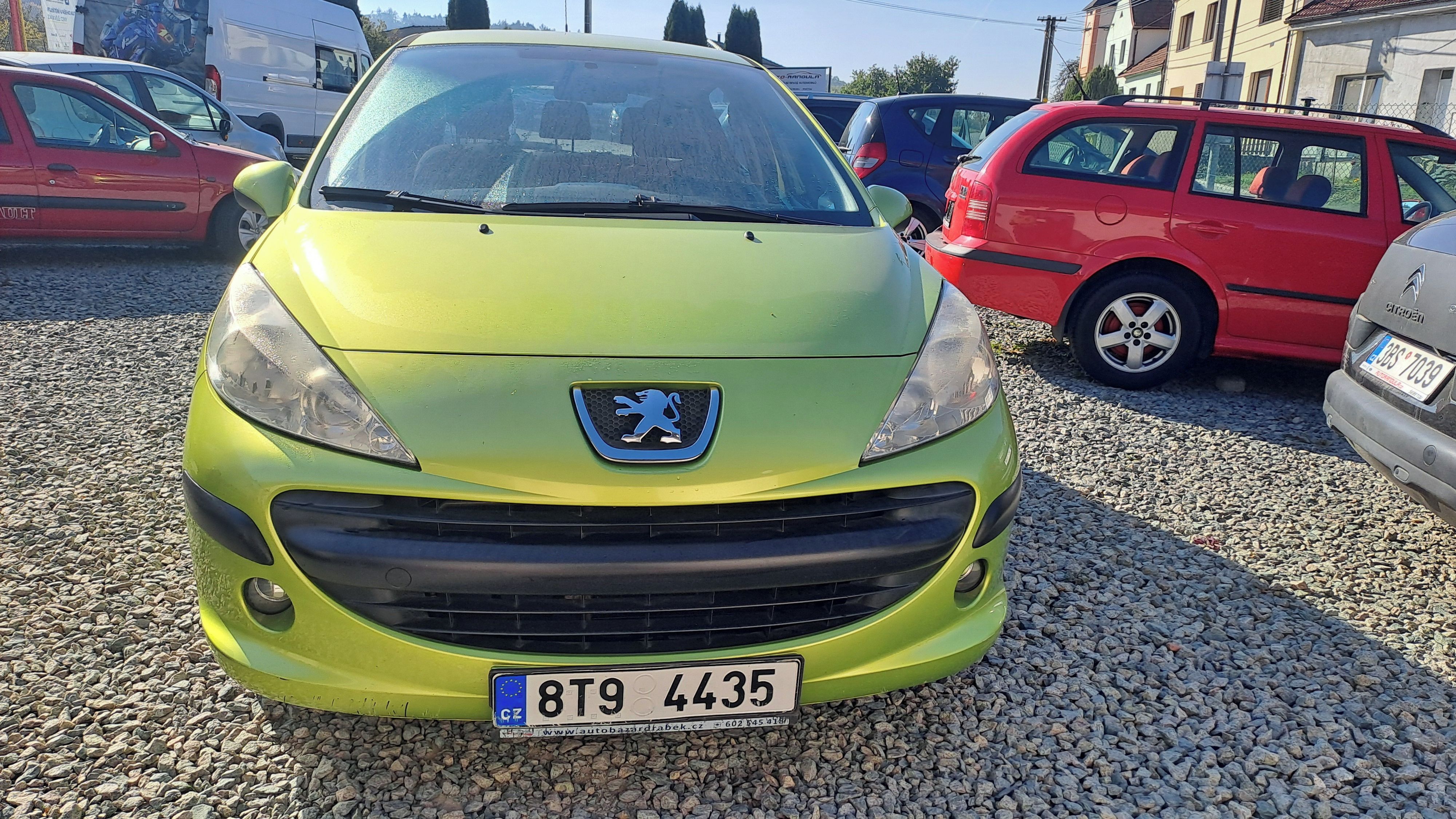 Peugeot 207, 1,4 i, 5 DVÉŘ,6X AIRBAG,KLIMA - fotka 4