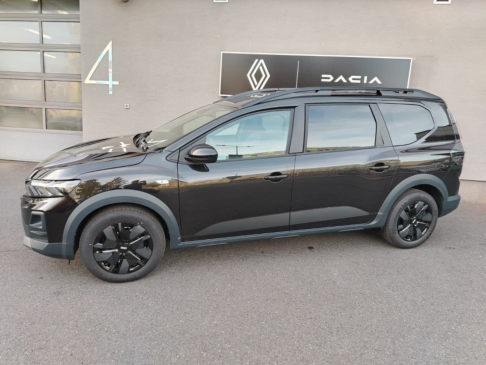 Dacia Jogger, Expression ECO-G 120 5.míst - fotka 2