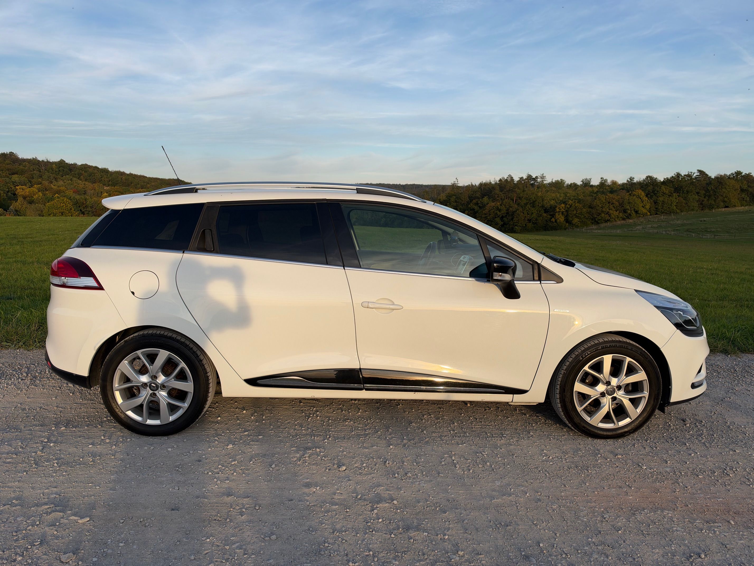 Renault Clio, 1.5dCi GRANDTOUR NAVI ČR - fotka 6