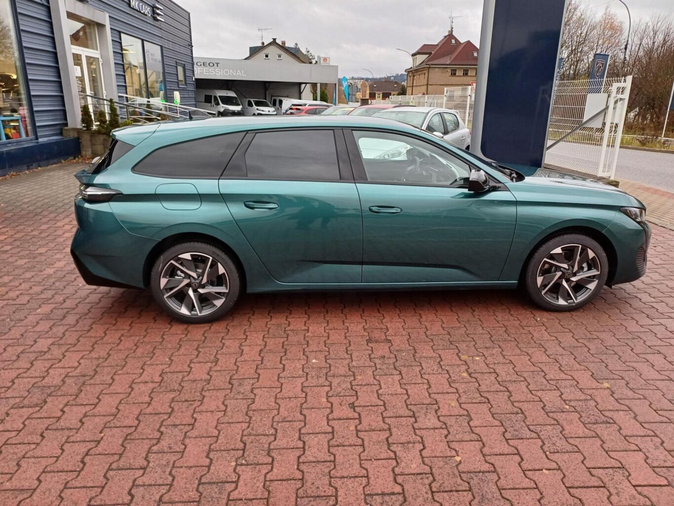 Peugeot 308, SW ALLURE BlueHDi 130 EAT8 - fotka 6