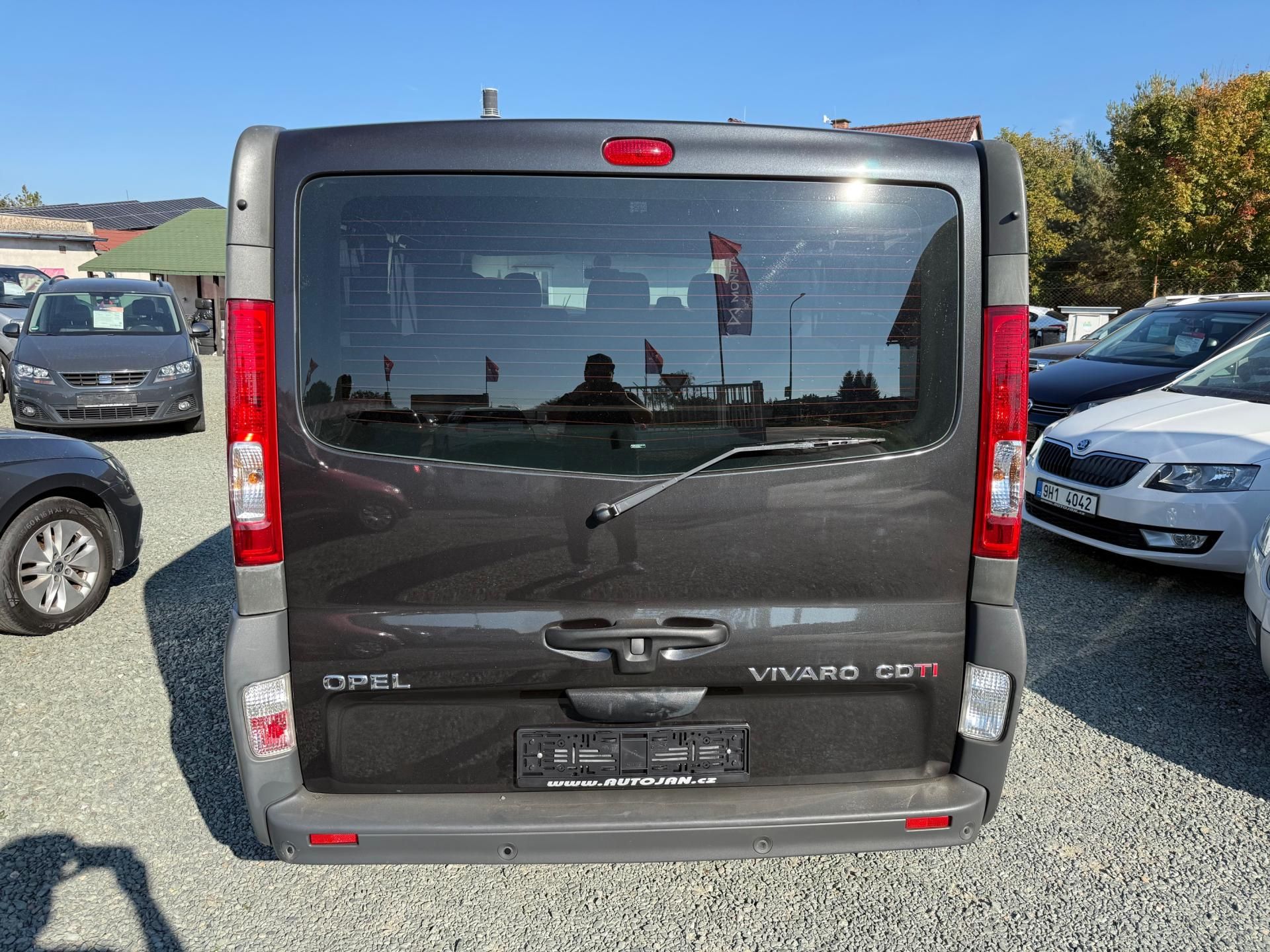 Opel Vivaro, 2.0 CDTI 9 MÍST KLIMA - fotka 5
