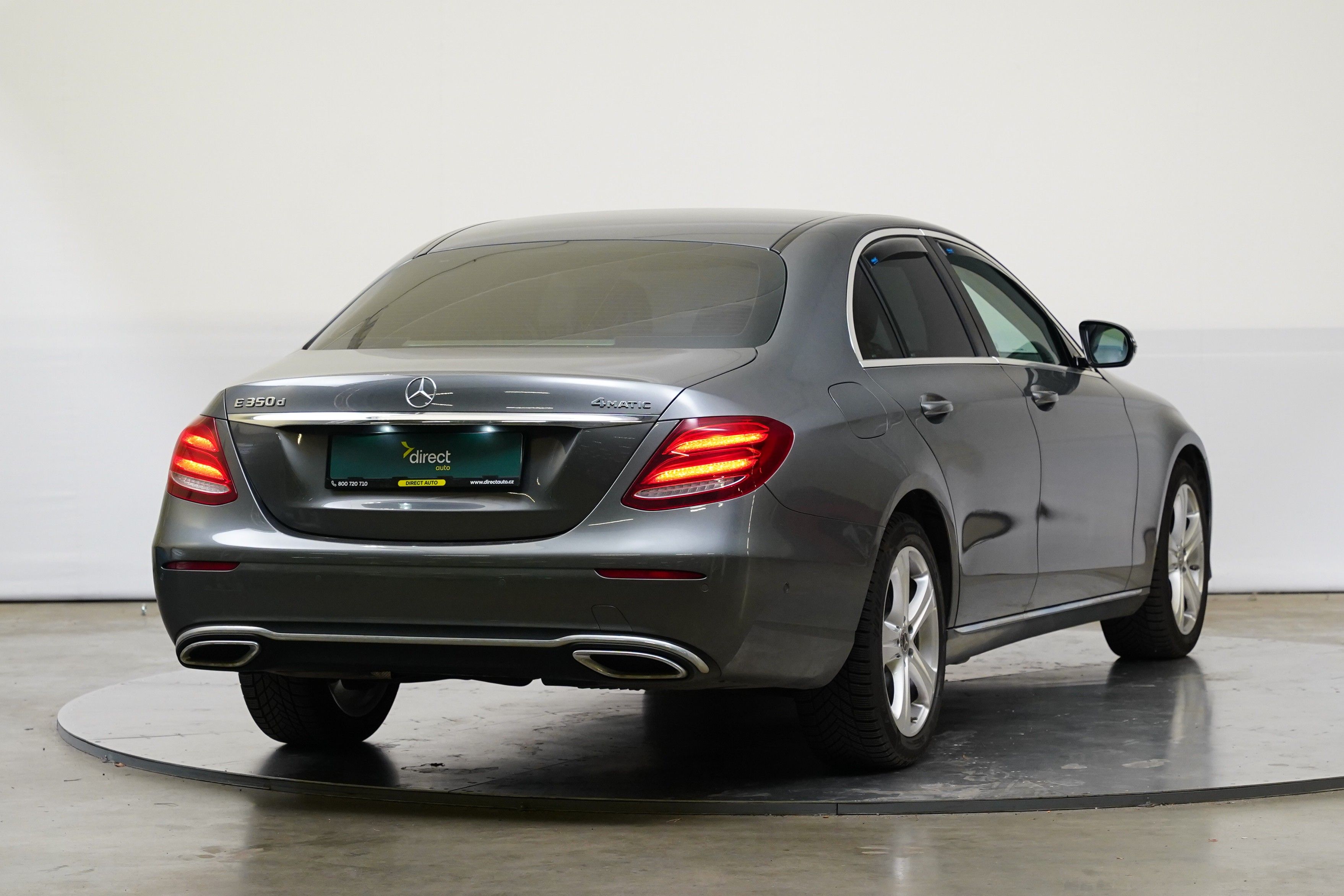 Mercedes-Benz Třídy E, 3.0 190  kW 4Matic 9G-tronic - fotka 2