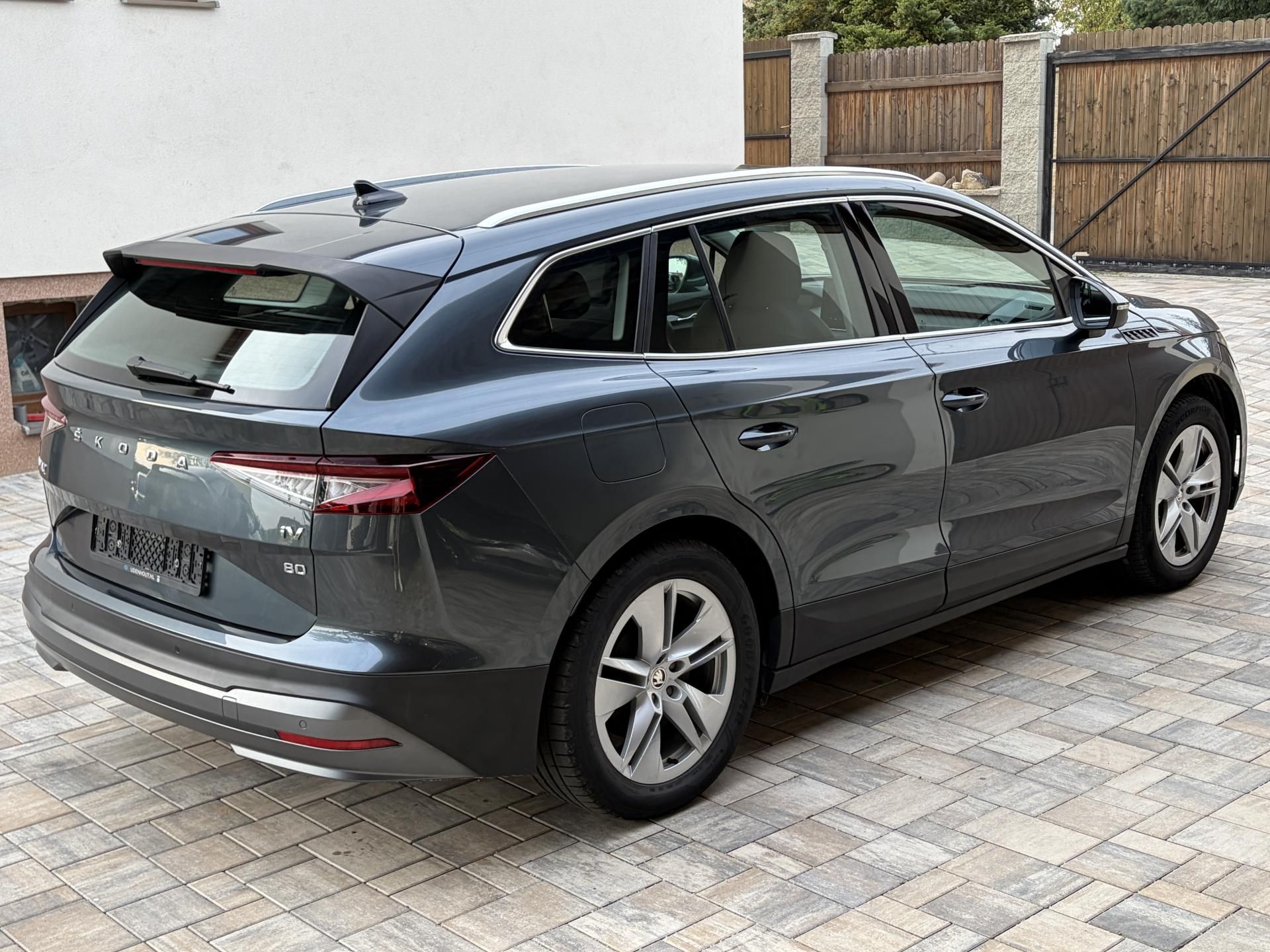 Škoda Enyaq, 80, SOH 93%, kuze, DPH - fotka 3